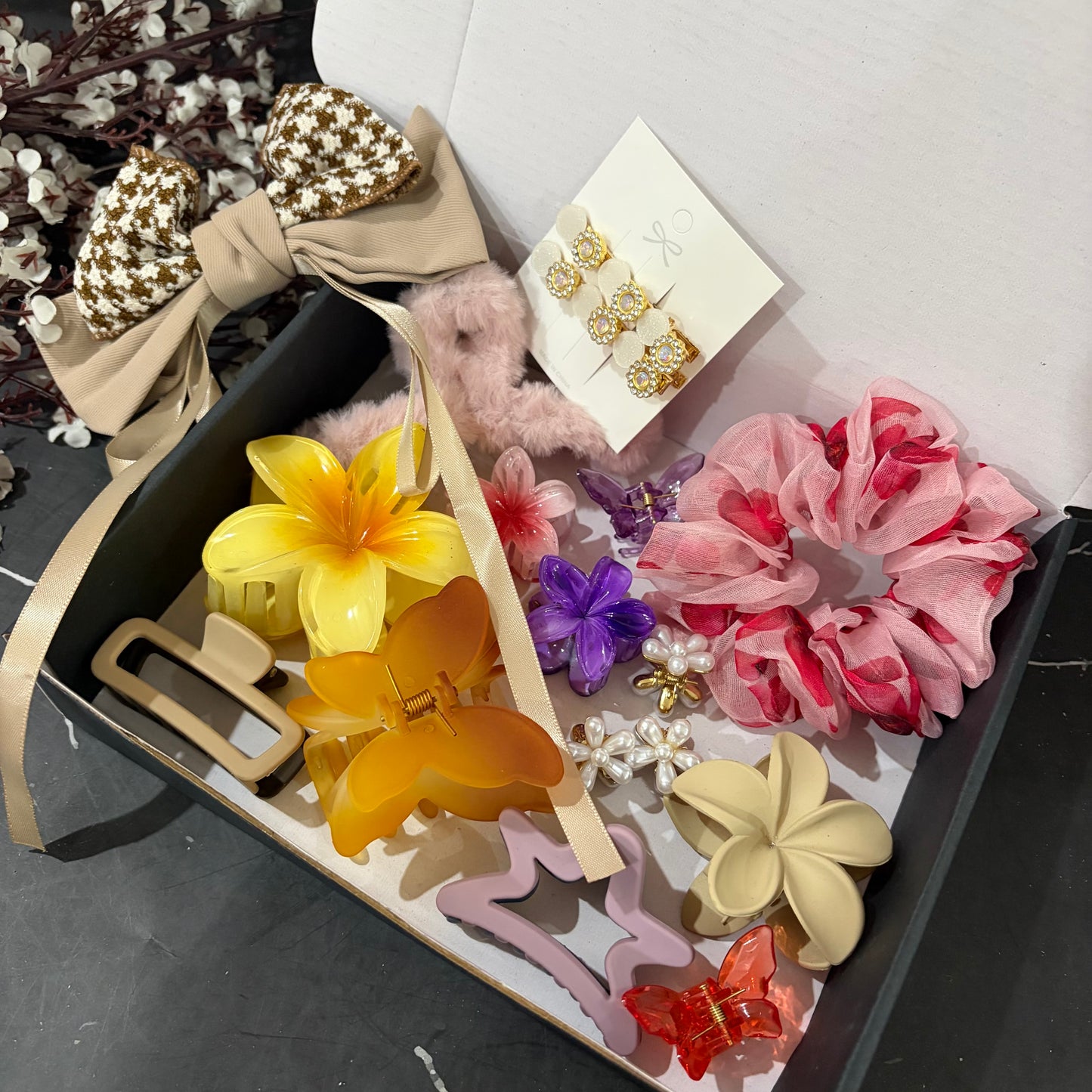 Bossy Girl Hamper (16 items)