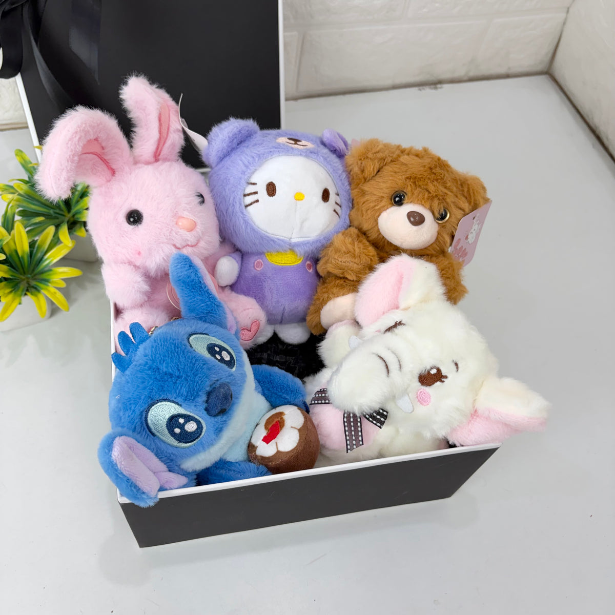 Premium softtoy Hamper