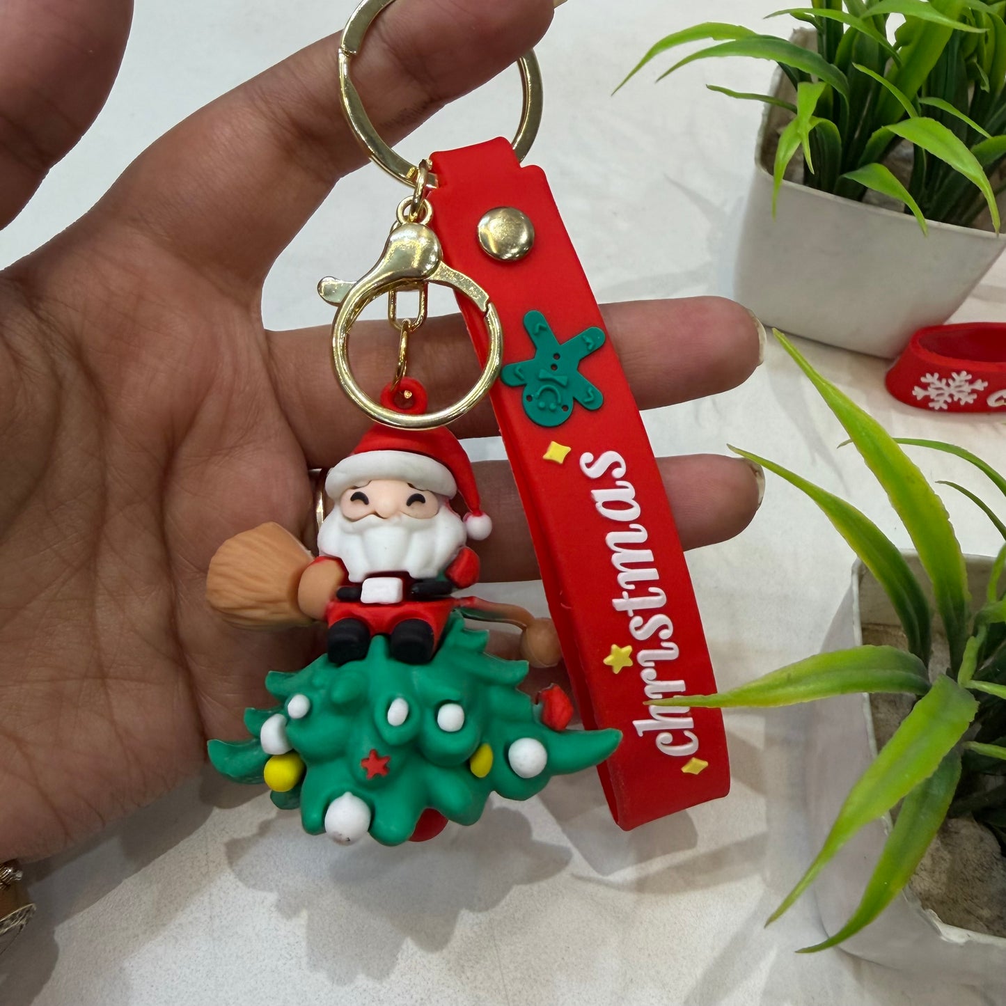 Santa Tree keychain