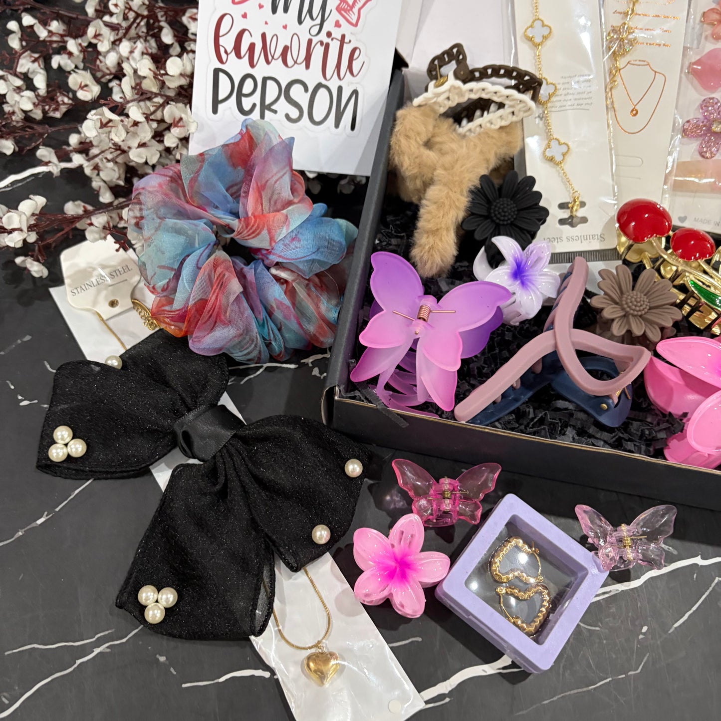 Cute Charming Hamper