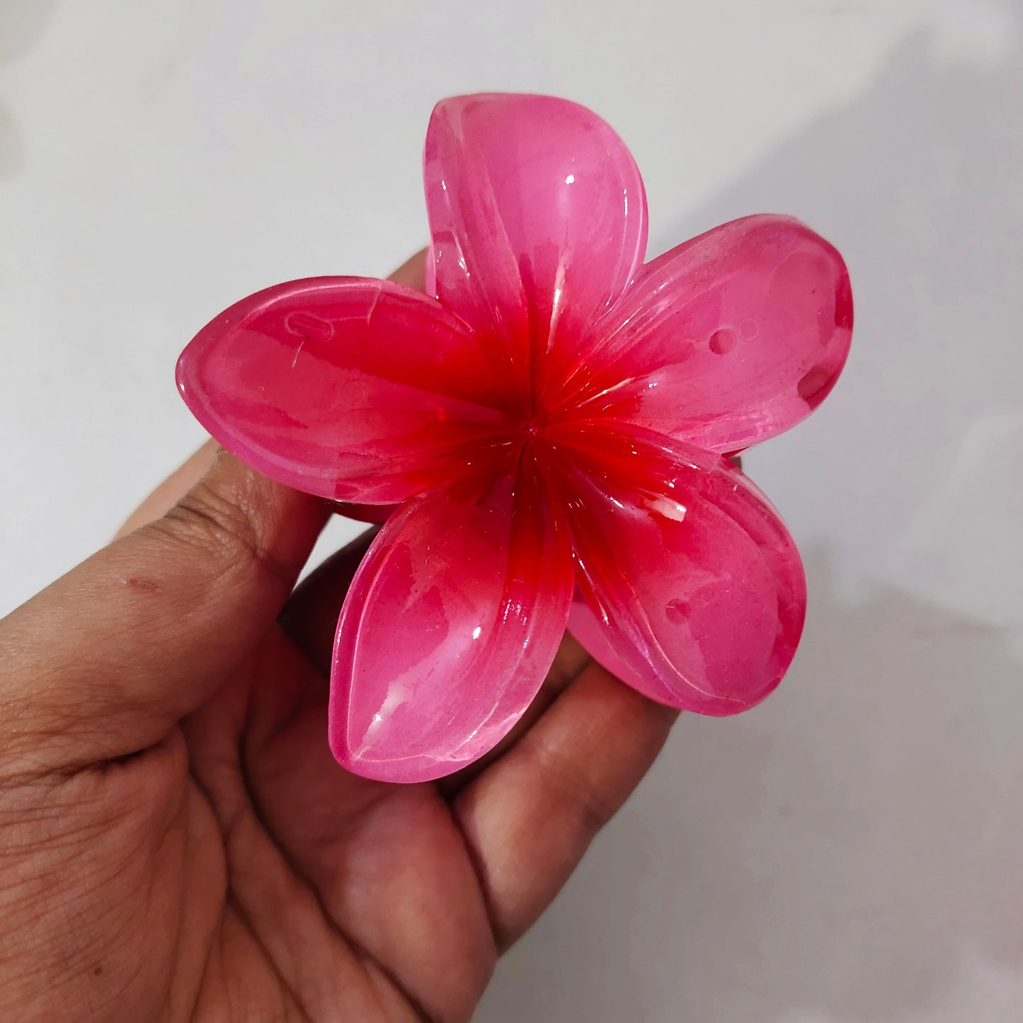 🌸 Realistic Flower Hair Claw Clip – Large, Elegant & Durable (8cm) 🌸