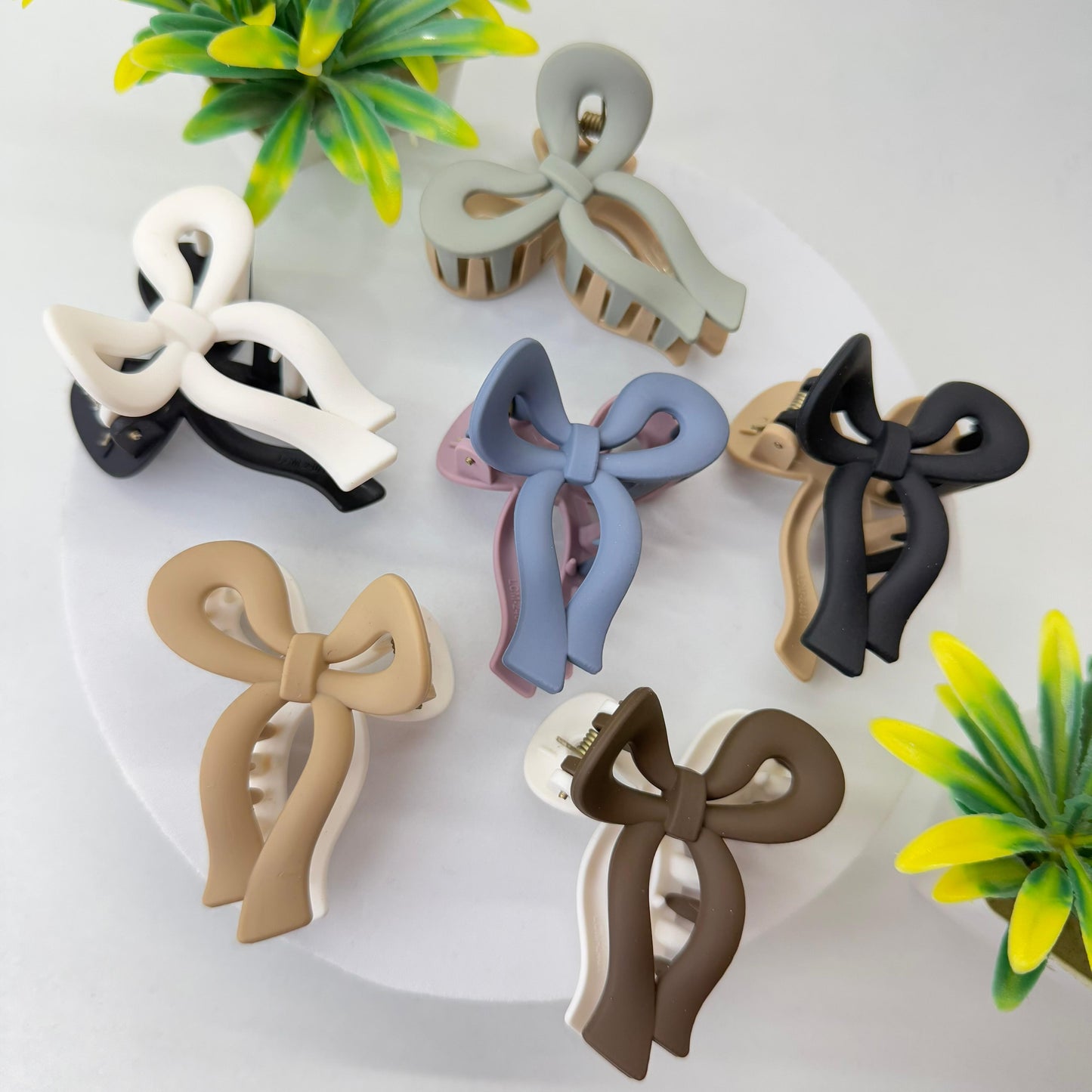 Medium - Dual Bow Hairclaw