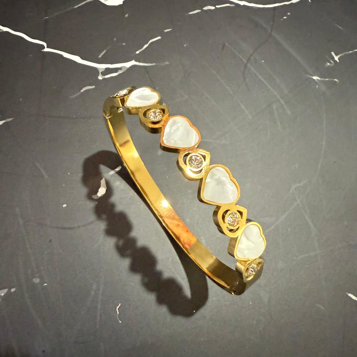 Anti-Tarnish Heart Bracelet