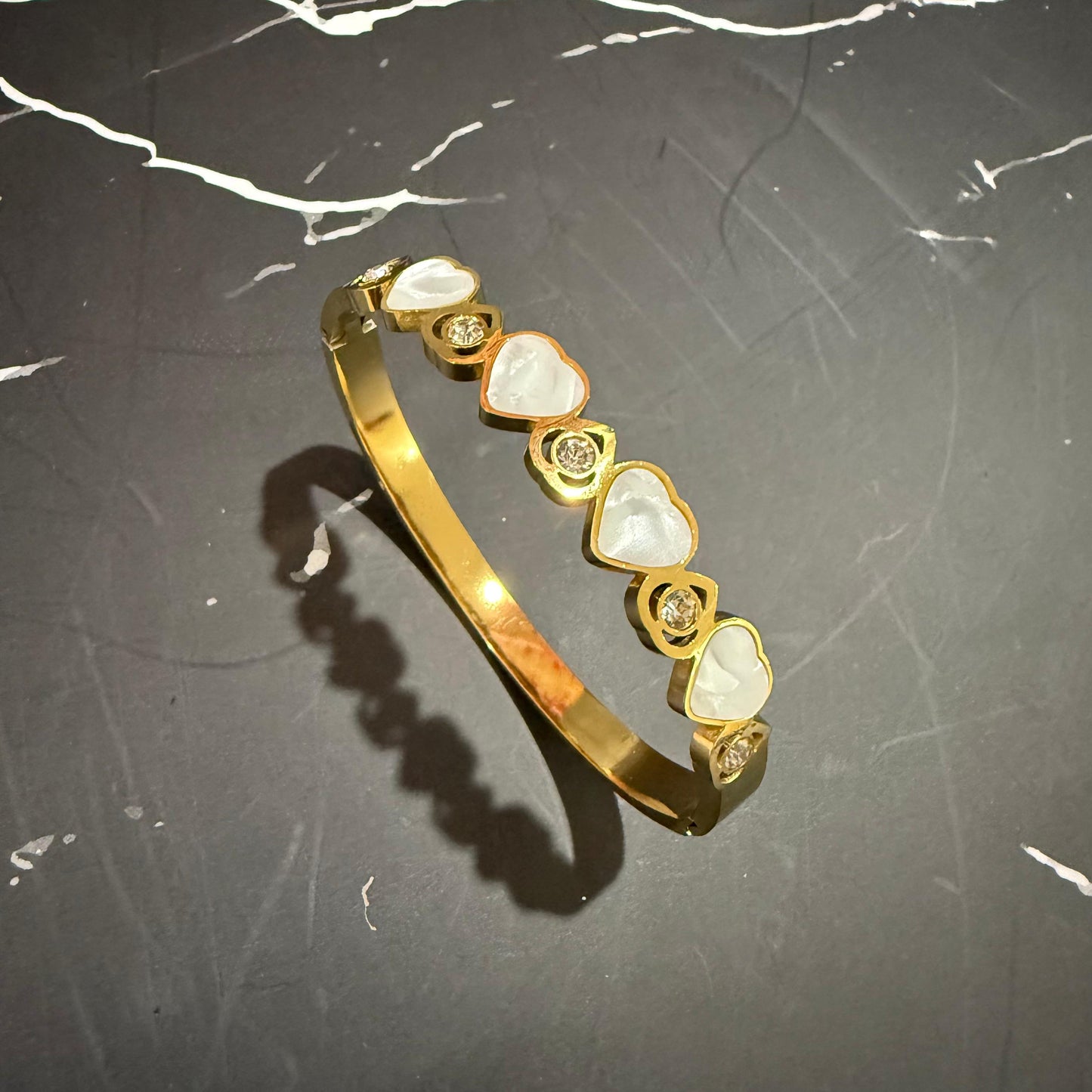 Anti-Tarnish Heart Bracelet