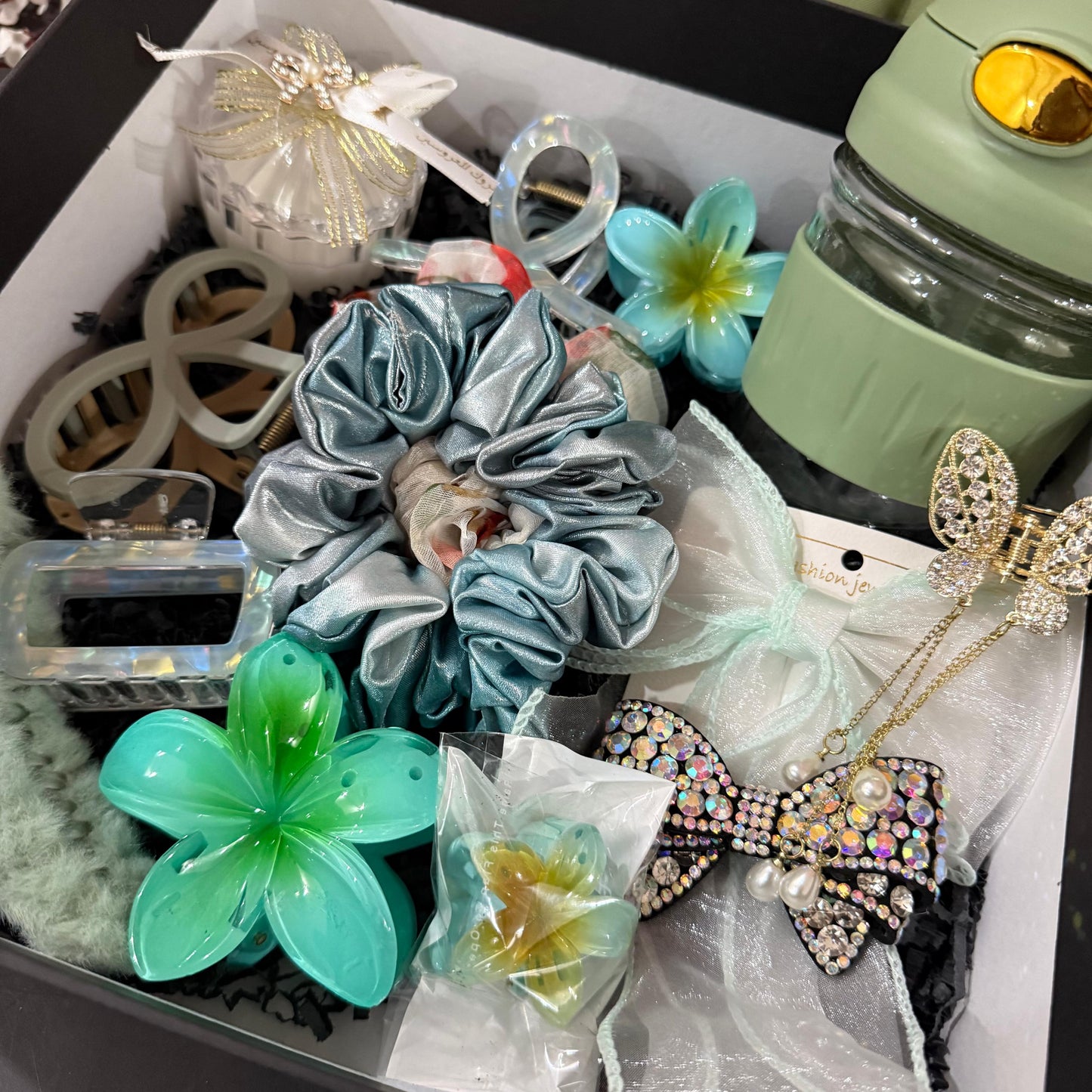 Aqua Hamper ( with box + bag )