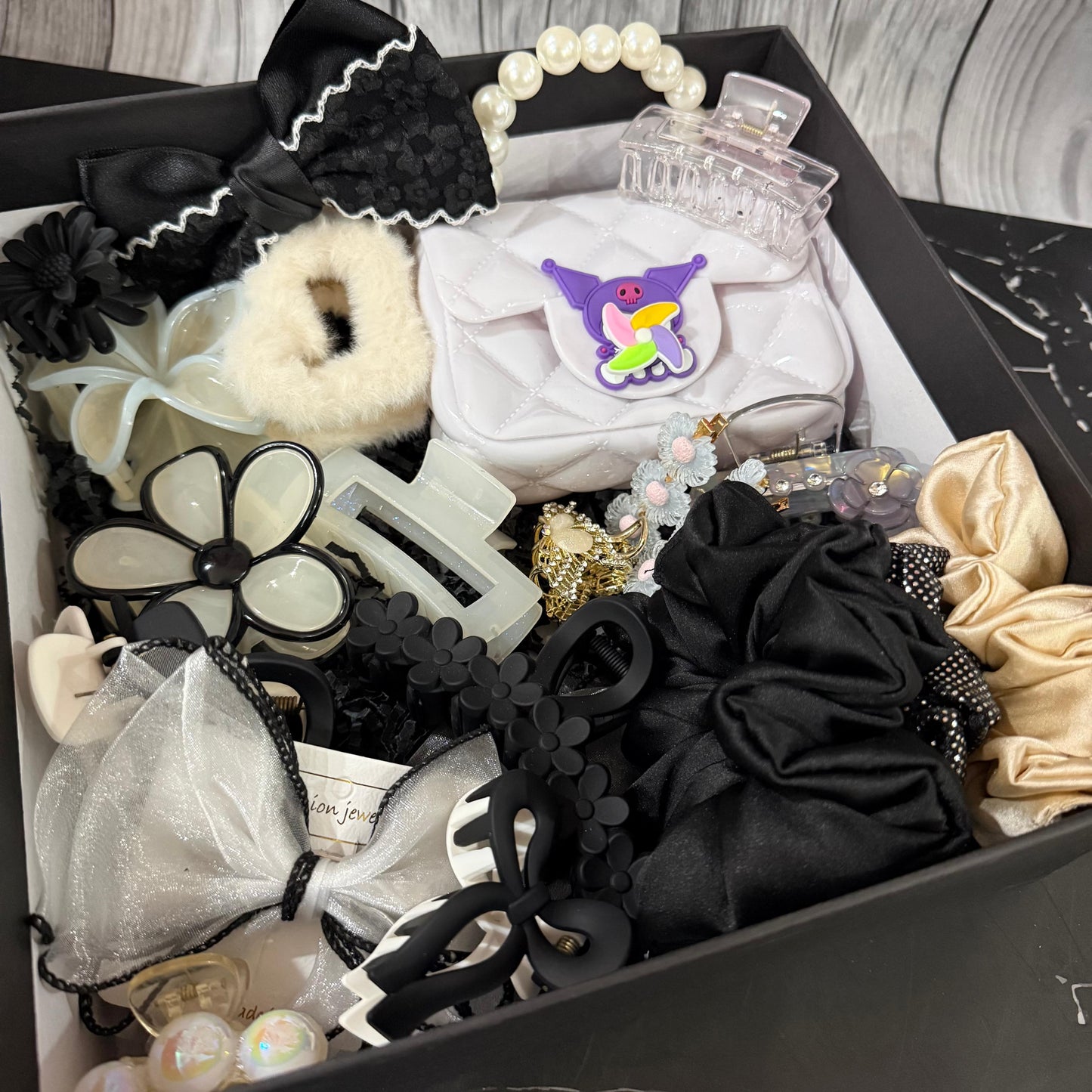 Premium Cute Hamper ( with box )