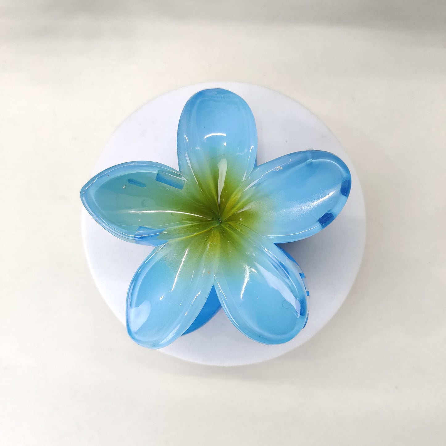 🌸 Realistic Flower Hair Claw Clip – Large, Elegant & Durable (8cm) 🌸