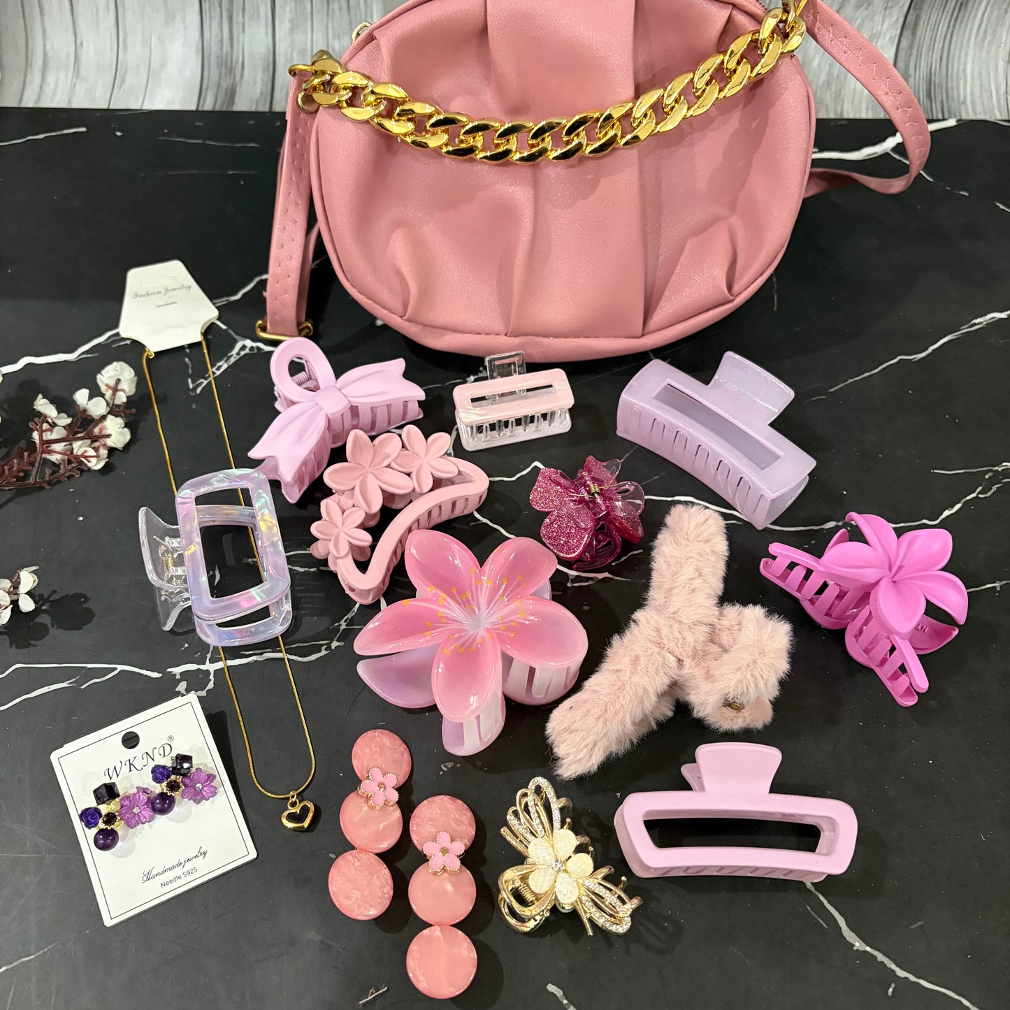Cute Pink Hamper ( with HandBag )