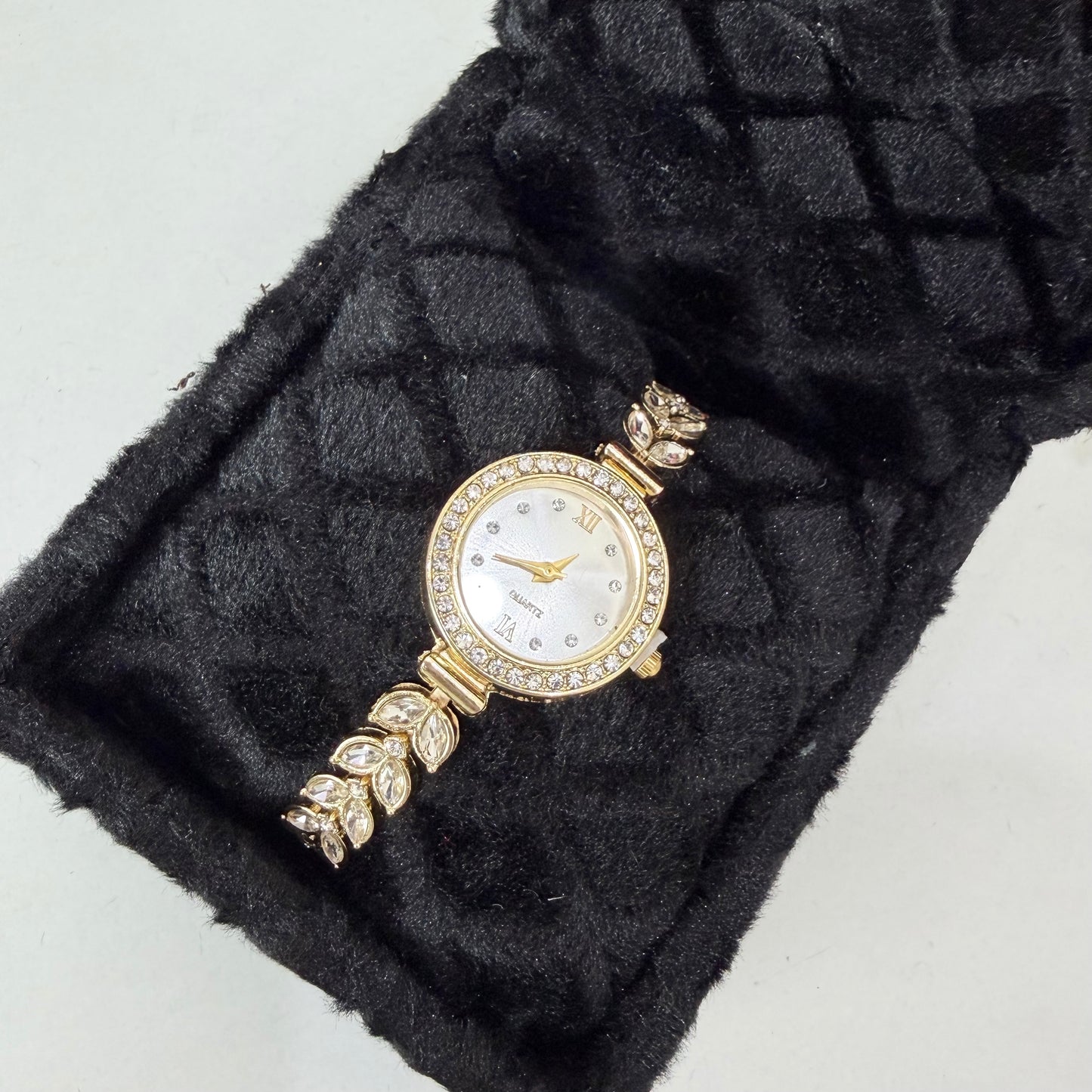 Stone White Watch (Leaf)