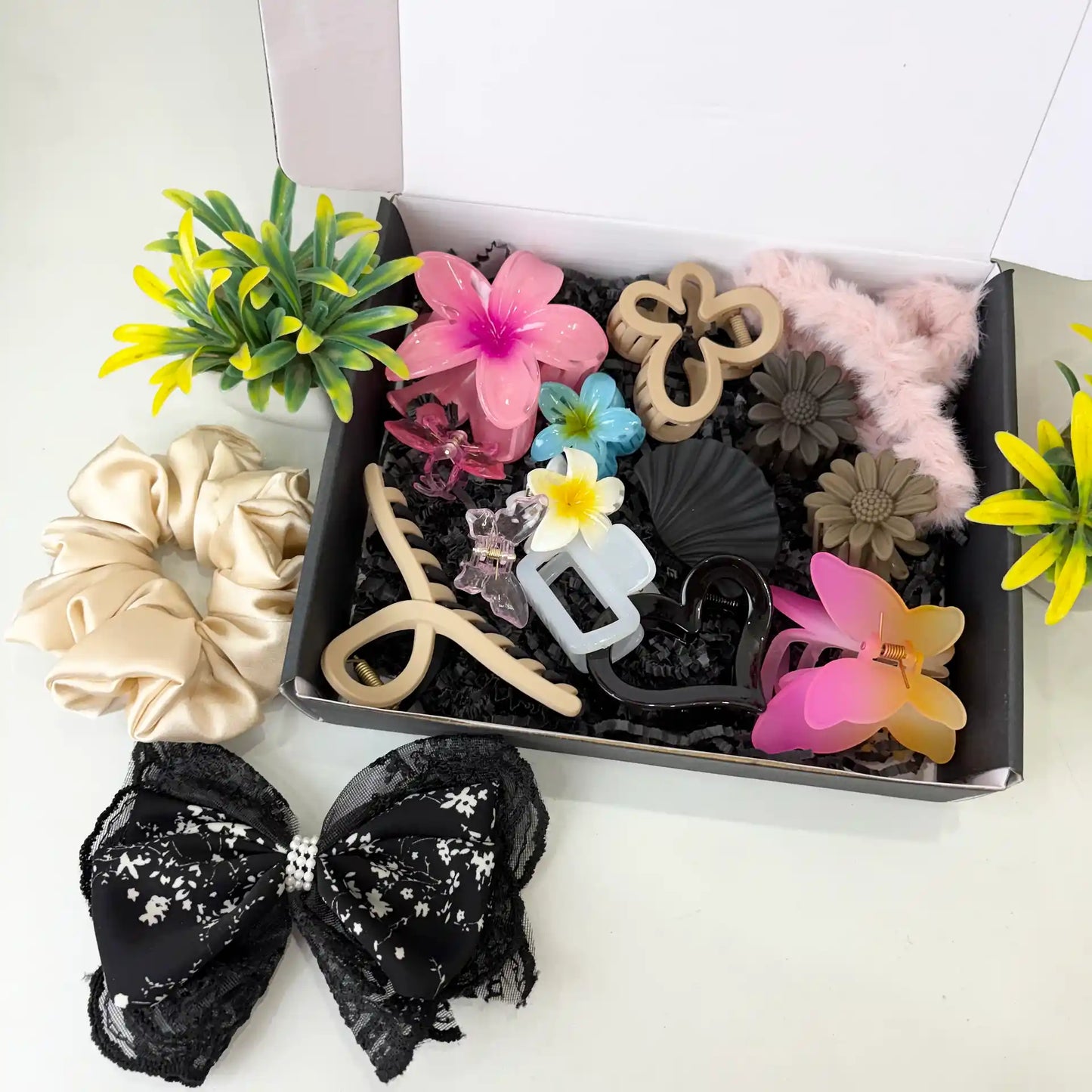 Love Hamper (16 Items)