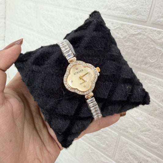 Clover WhiteStone Watch