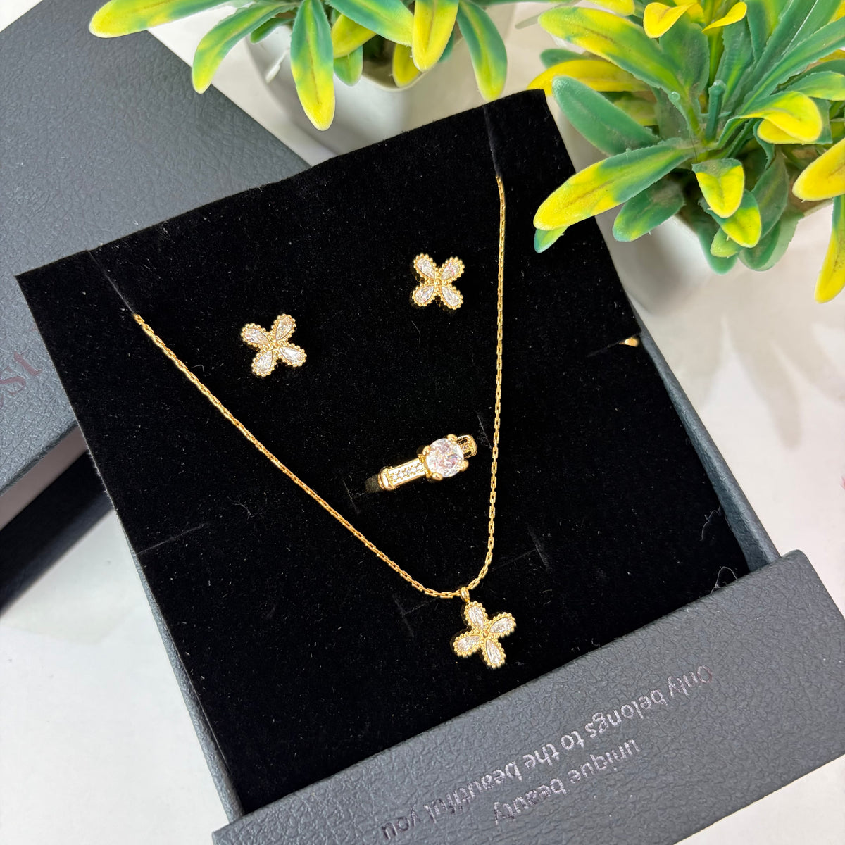 Jewellery Set with Ring ( Adjustable )