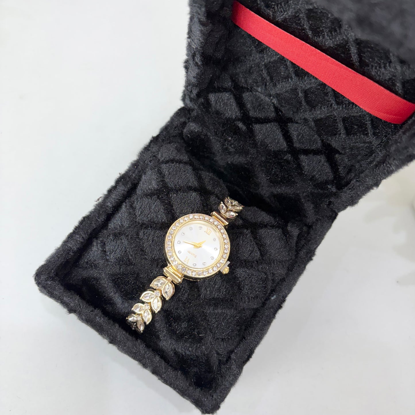 Stone White Watch (Leaf)