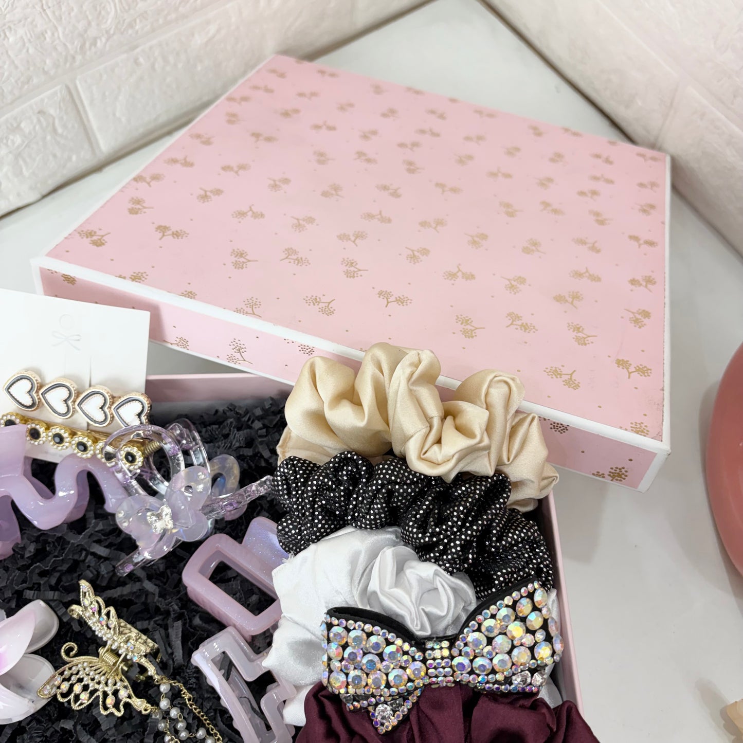 Premium Luxe Hamper ( with box )