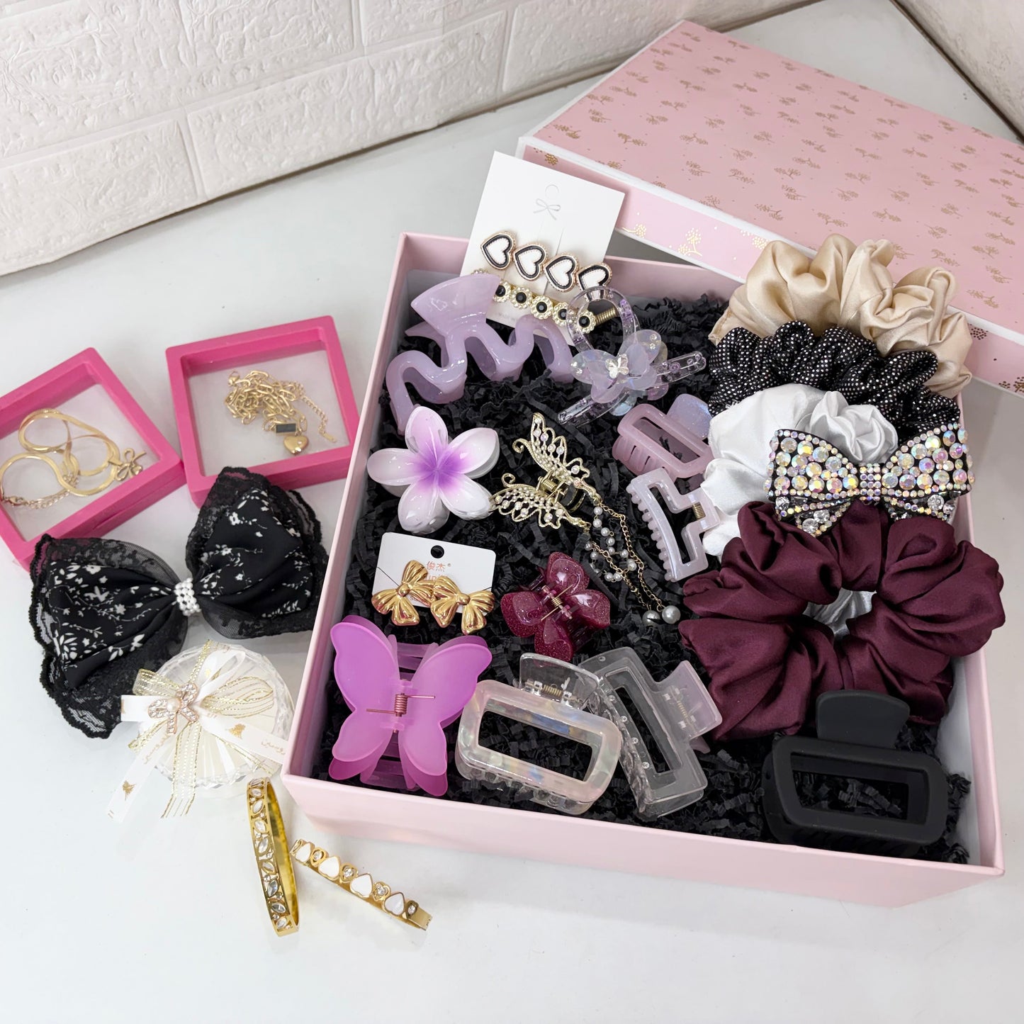 Premium Luxe Hamper ( with box )