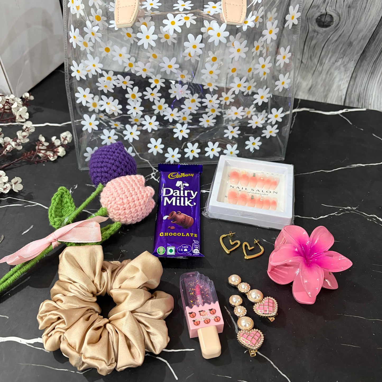 Tulip Hamper ( with HandBag )