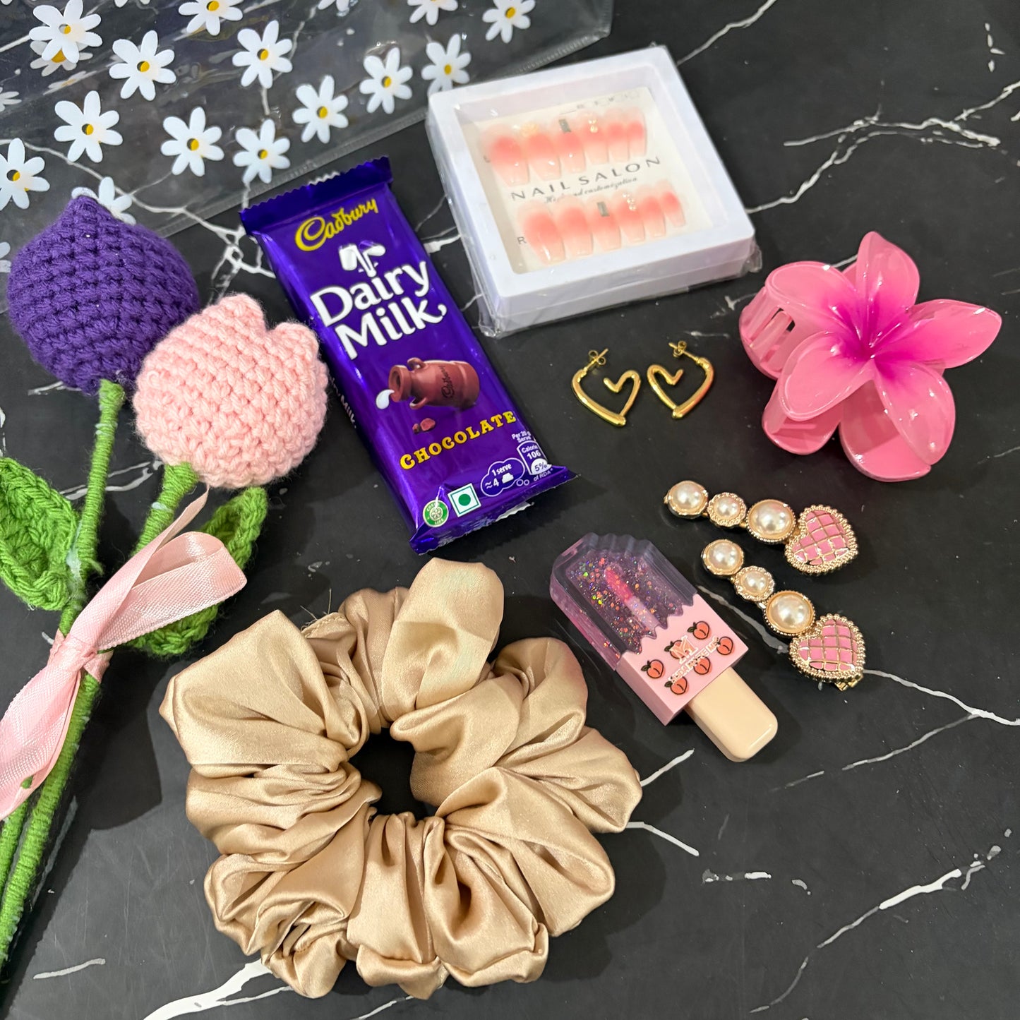 Tulip Hamper ( with HandBag )