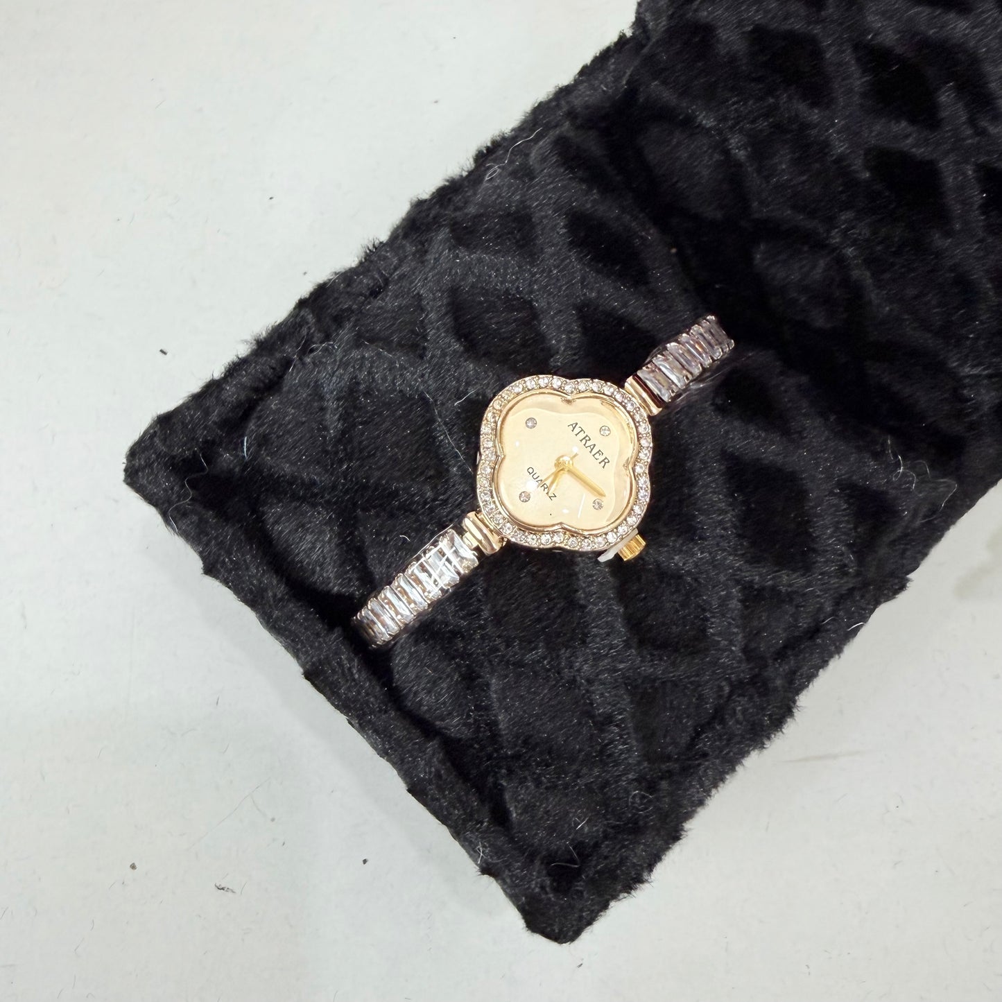 Clover WhiteStone Watch