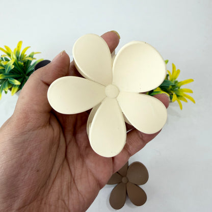 Big Flower Hairclaw