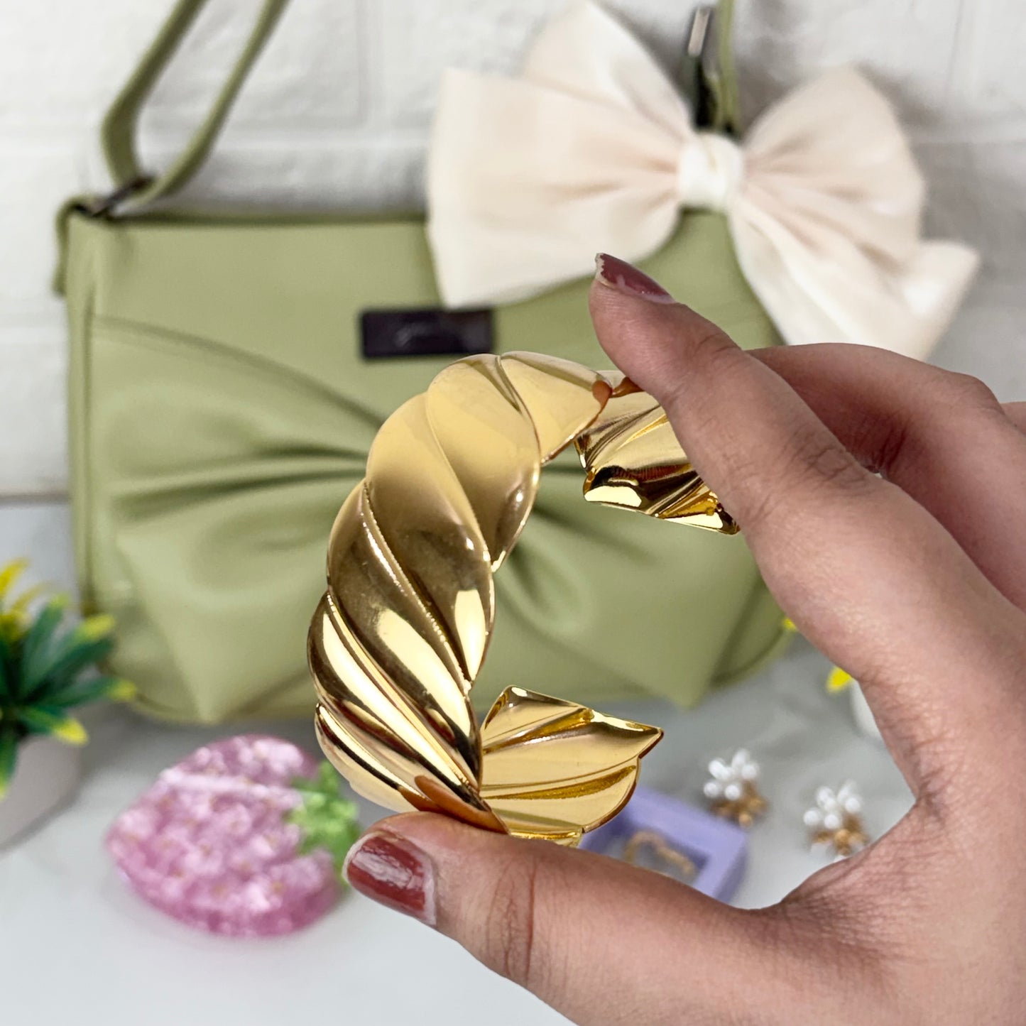 Premium Hamper ( with HandBag )