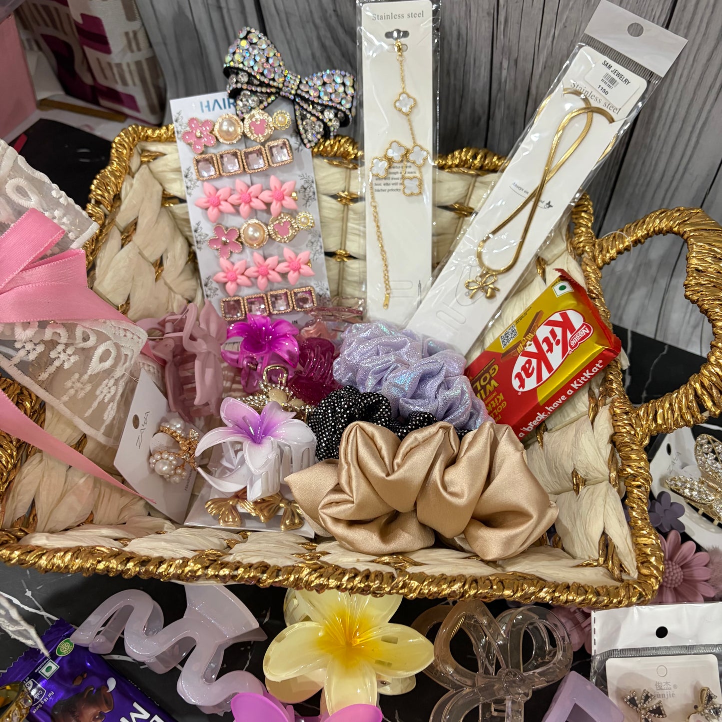 Premium Cute Hamper ( with basket )