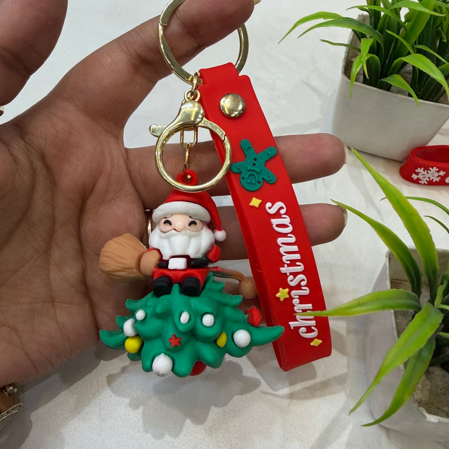 Santa Tree keychain
