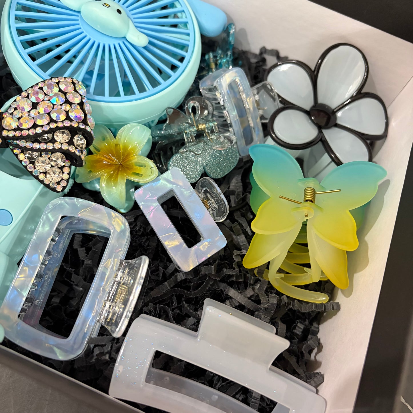 Premium Cute Hamper ( with box )