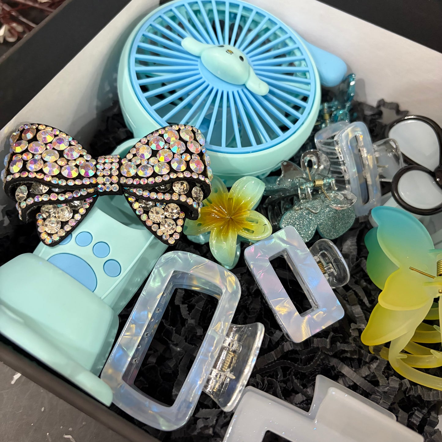 Premium Cute Hamper ( with box )