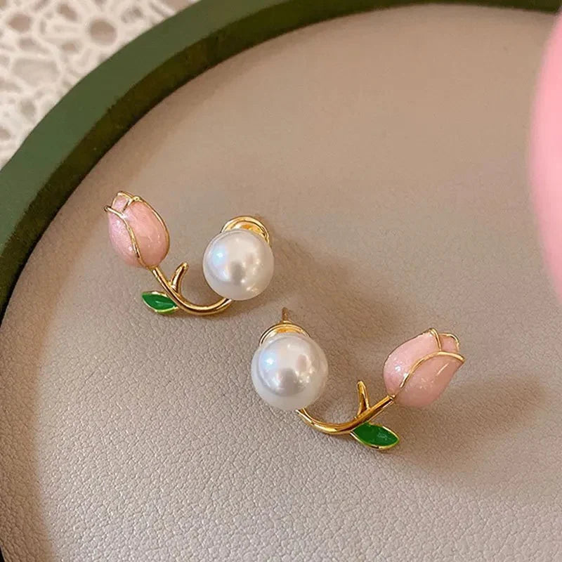 Tulip Wrap Earring - Light Pink