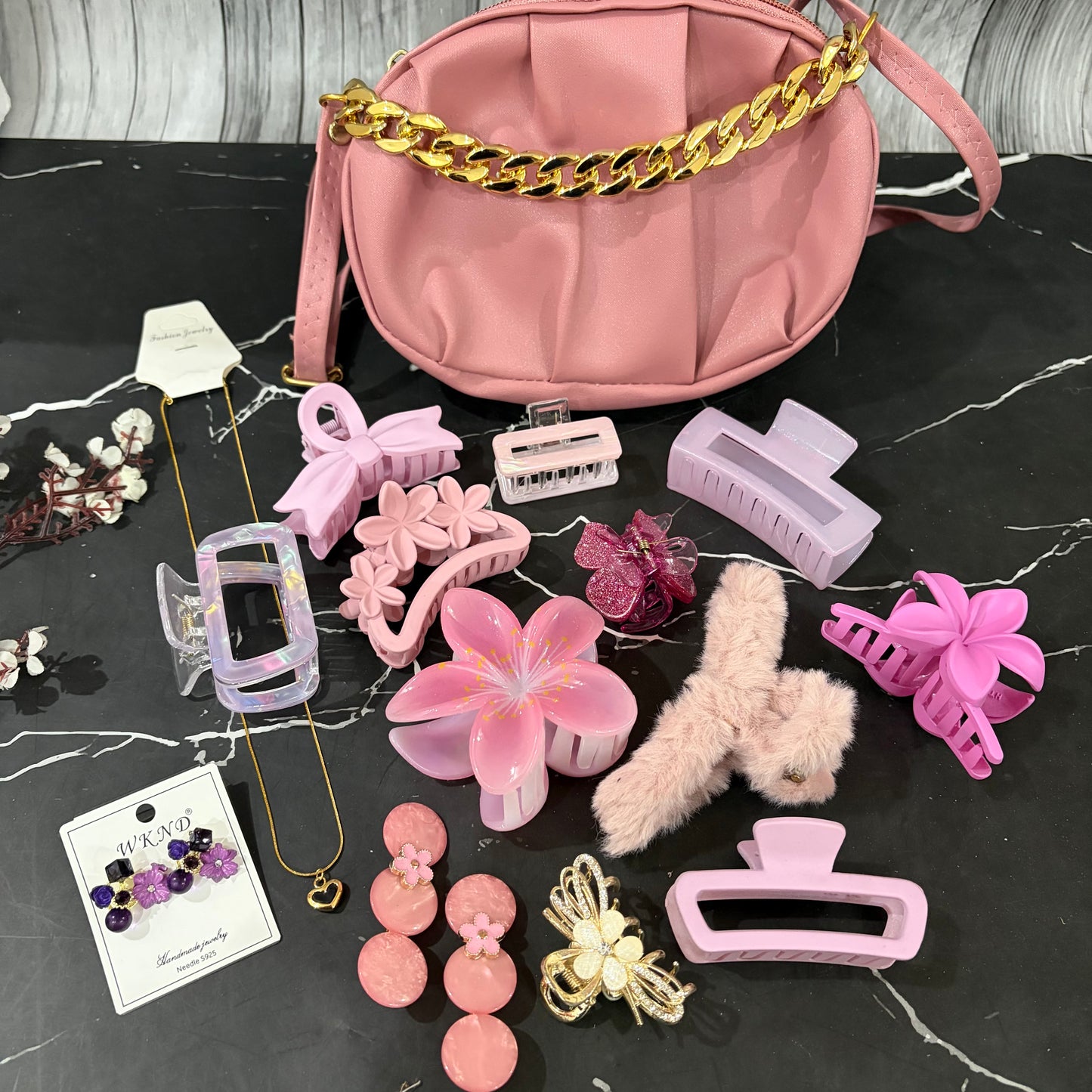 Cute Pink Hamper ( with HandBag )