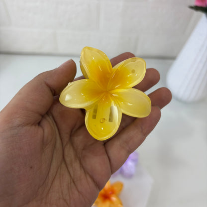 Medium Realistic Flower