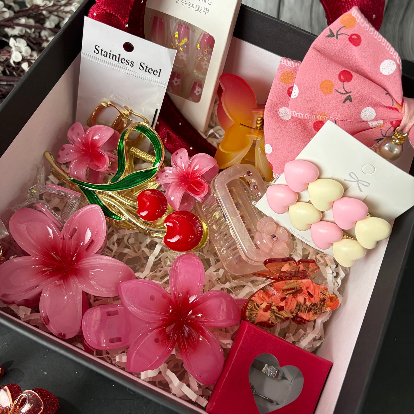 Love is in Air Hamper ( with box )