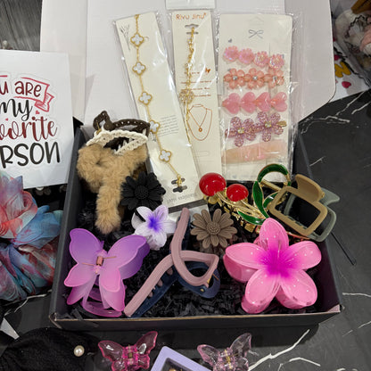 Cute Charming Hamper