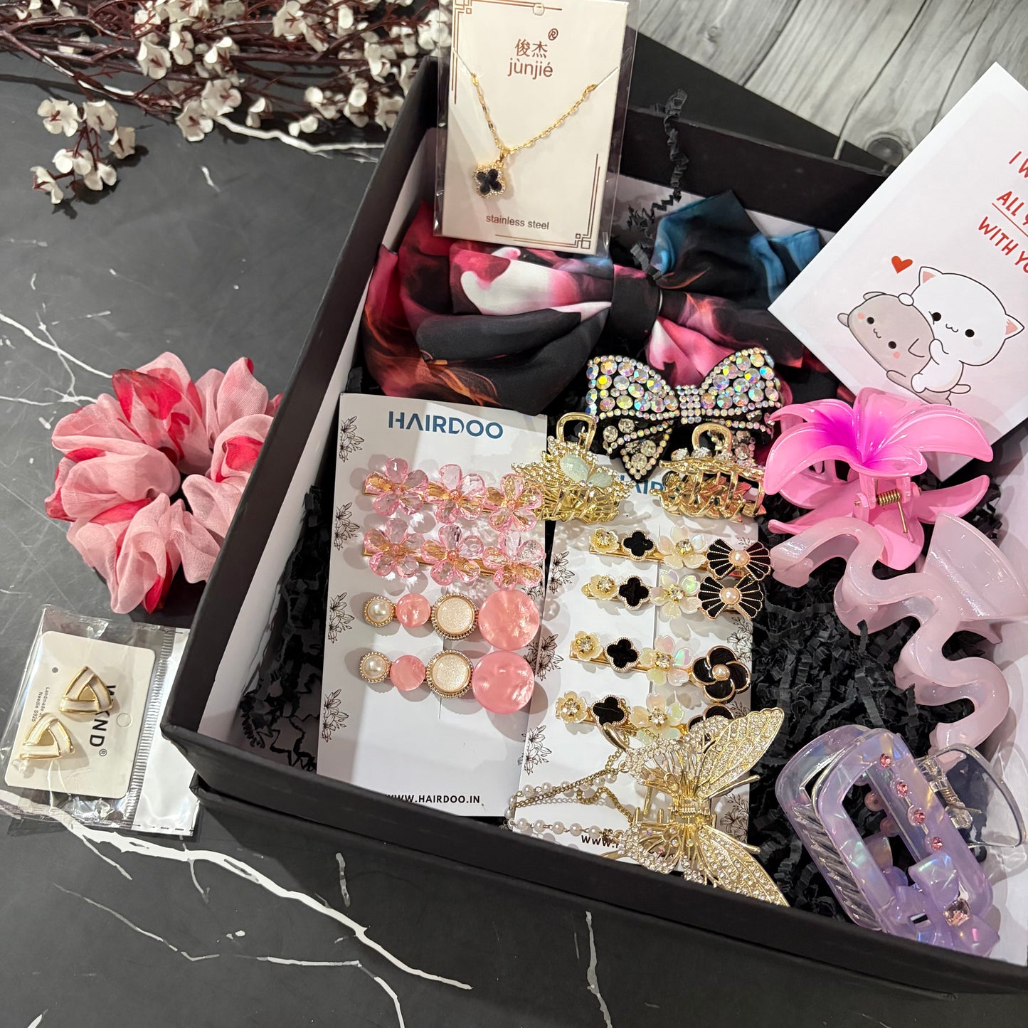 Premium Luxe Hamper ( with box )