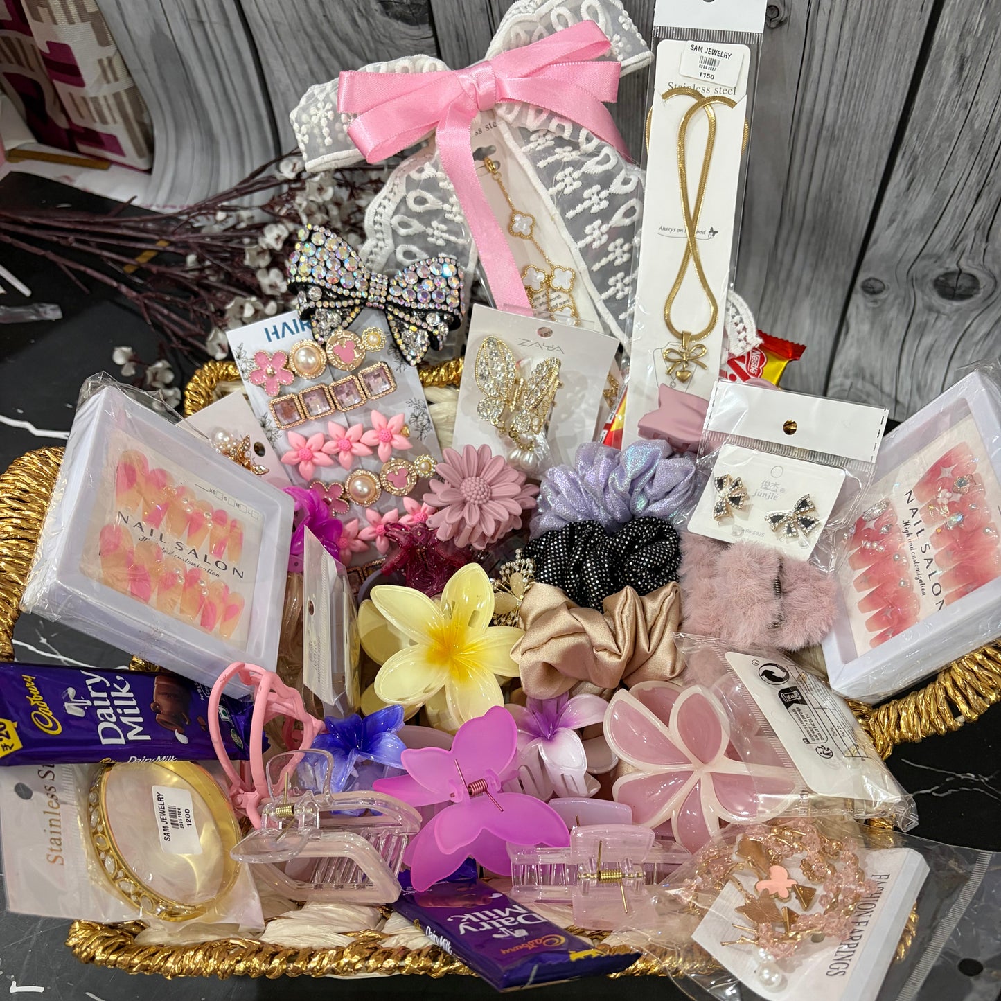 Premium Cute Hamper ( with basket )
