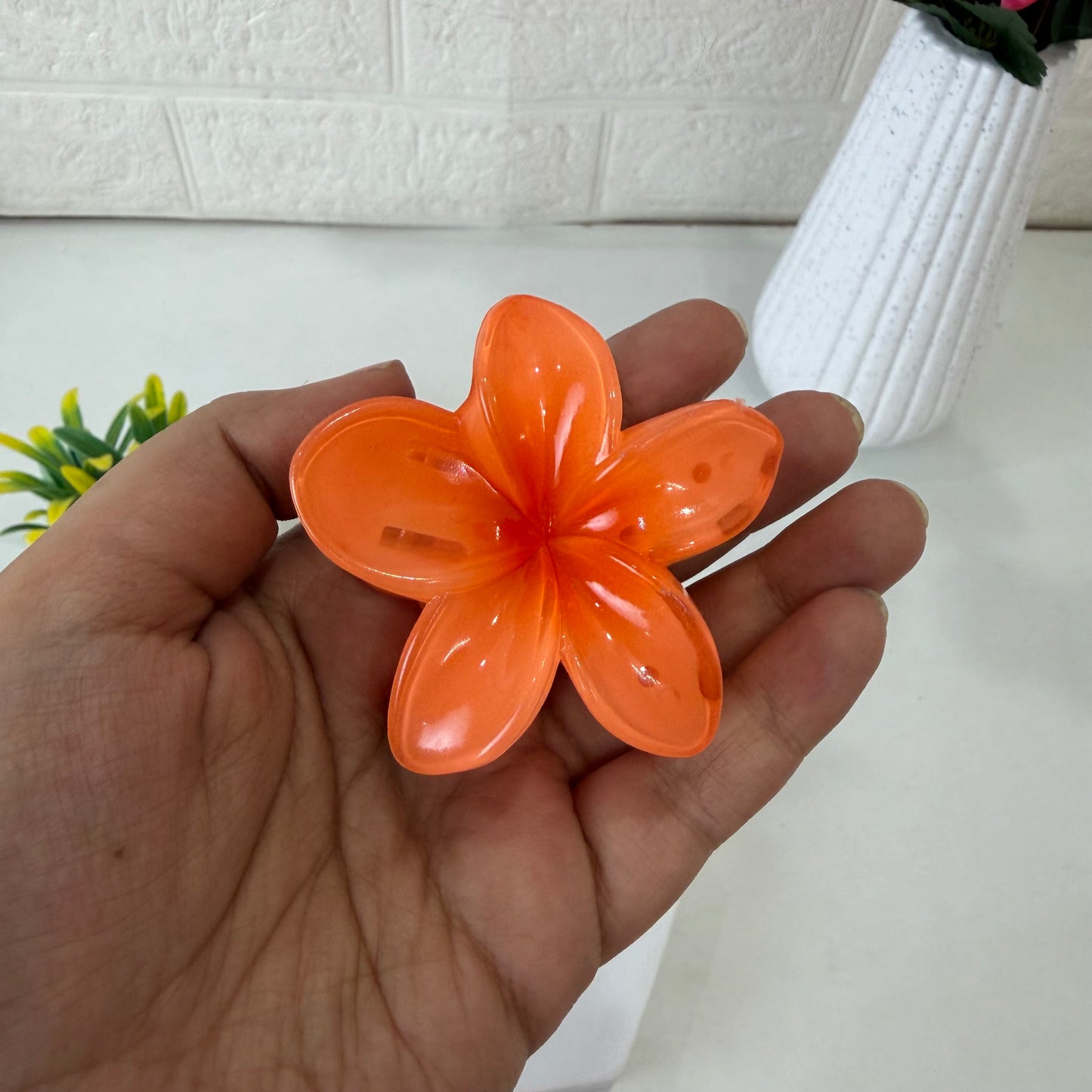 Medium Realistic Flower