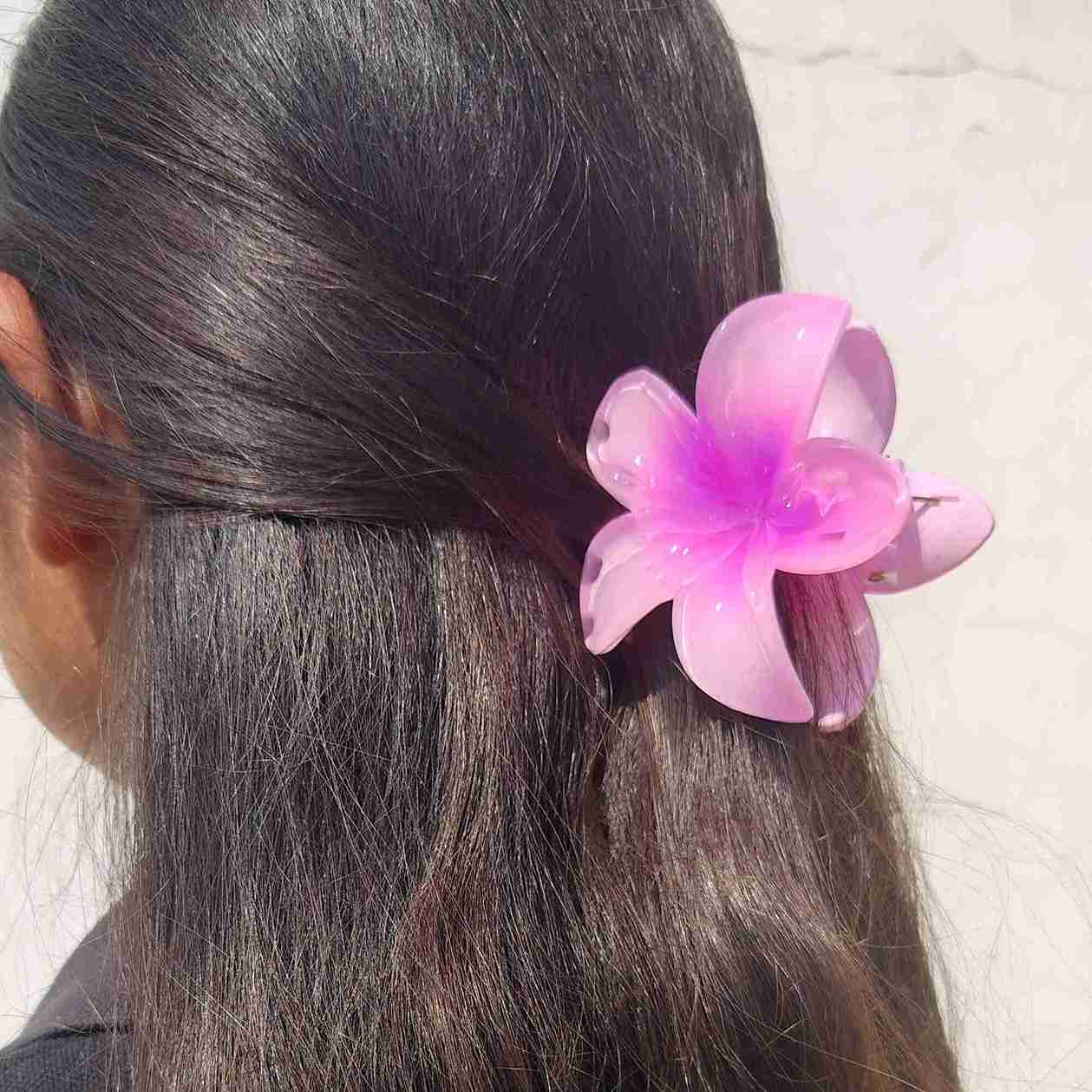 Realistic Flower Hairclaw – Hairdoo