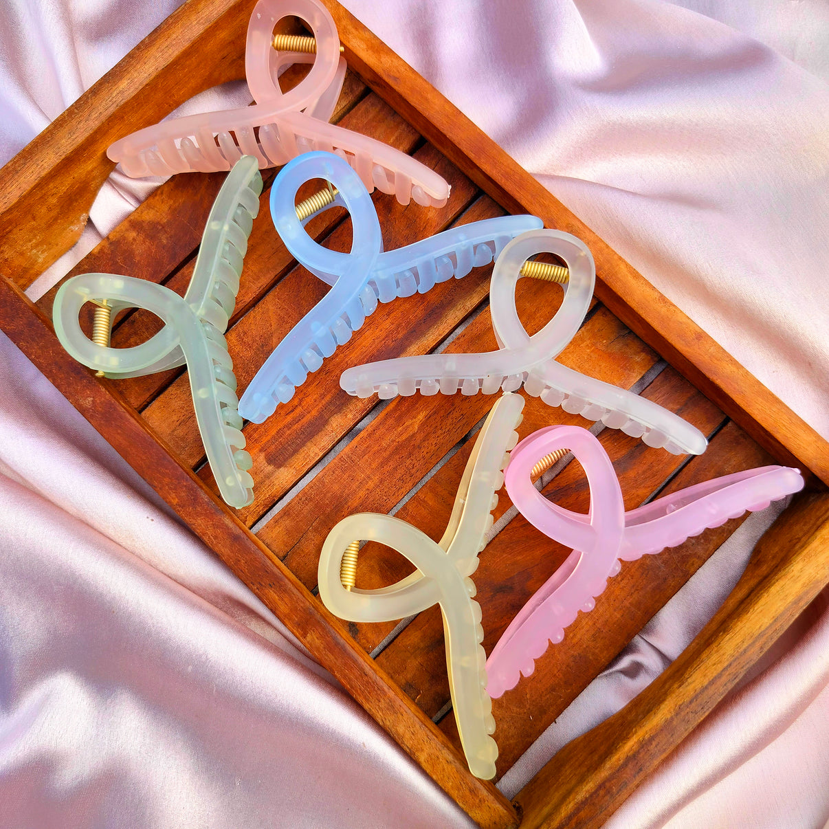 Glass Infinity Hair Claw Hairdoo