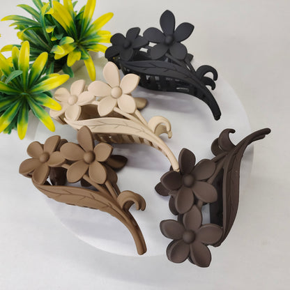 Matte Flower Clip - Nude