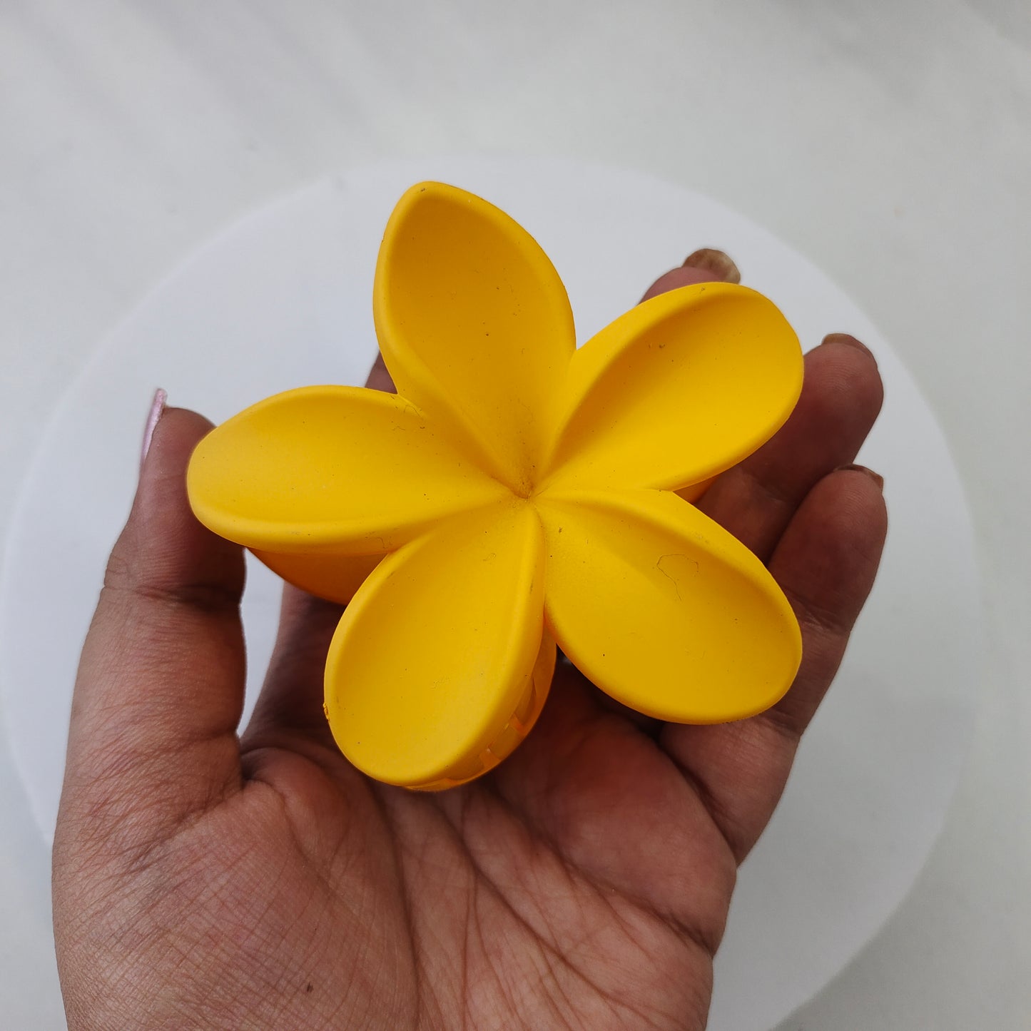 Giant Flower Hairclaw