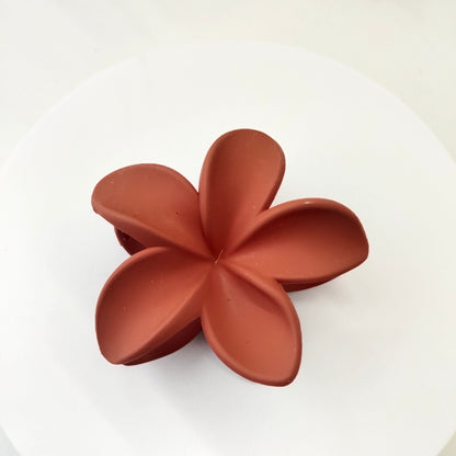 Giant Flower Hairclaw