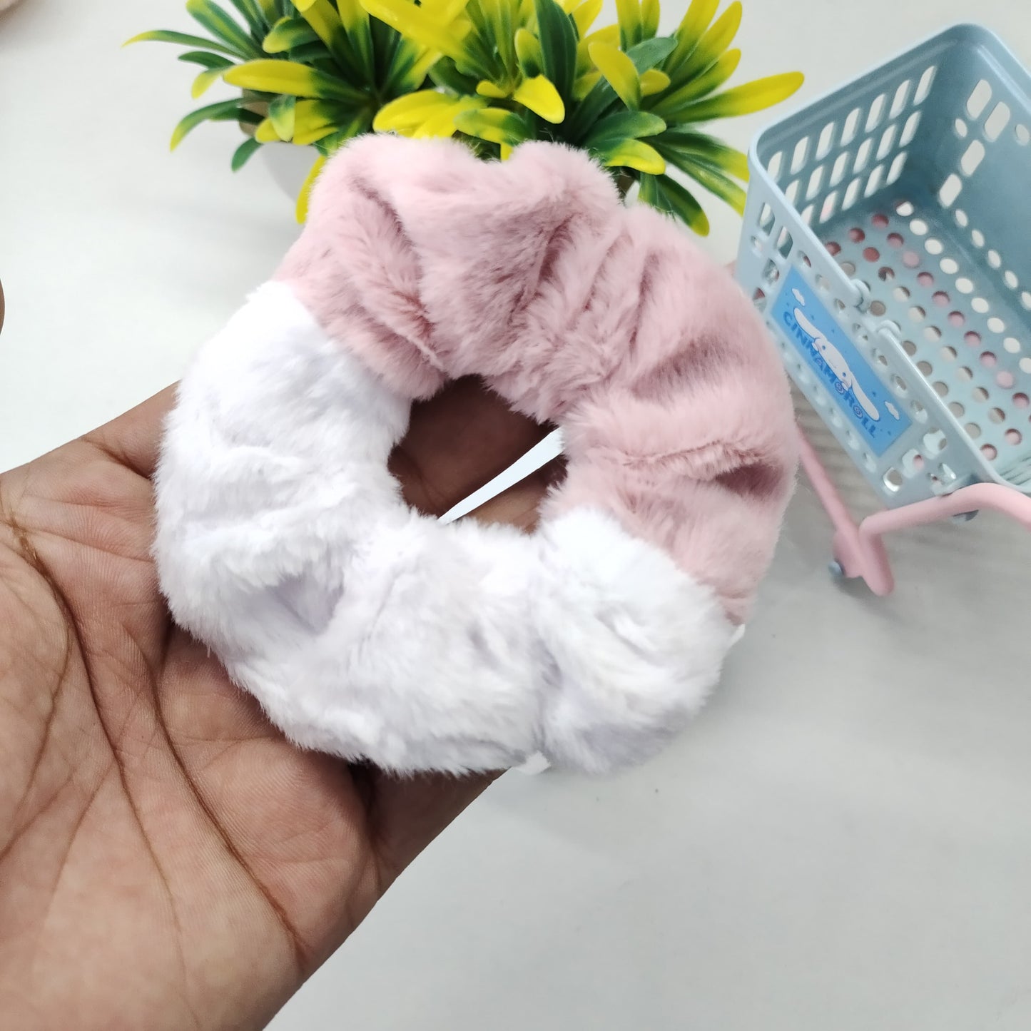 Soft Scrunchie - PinkWhite