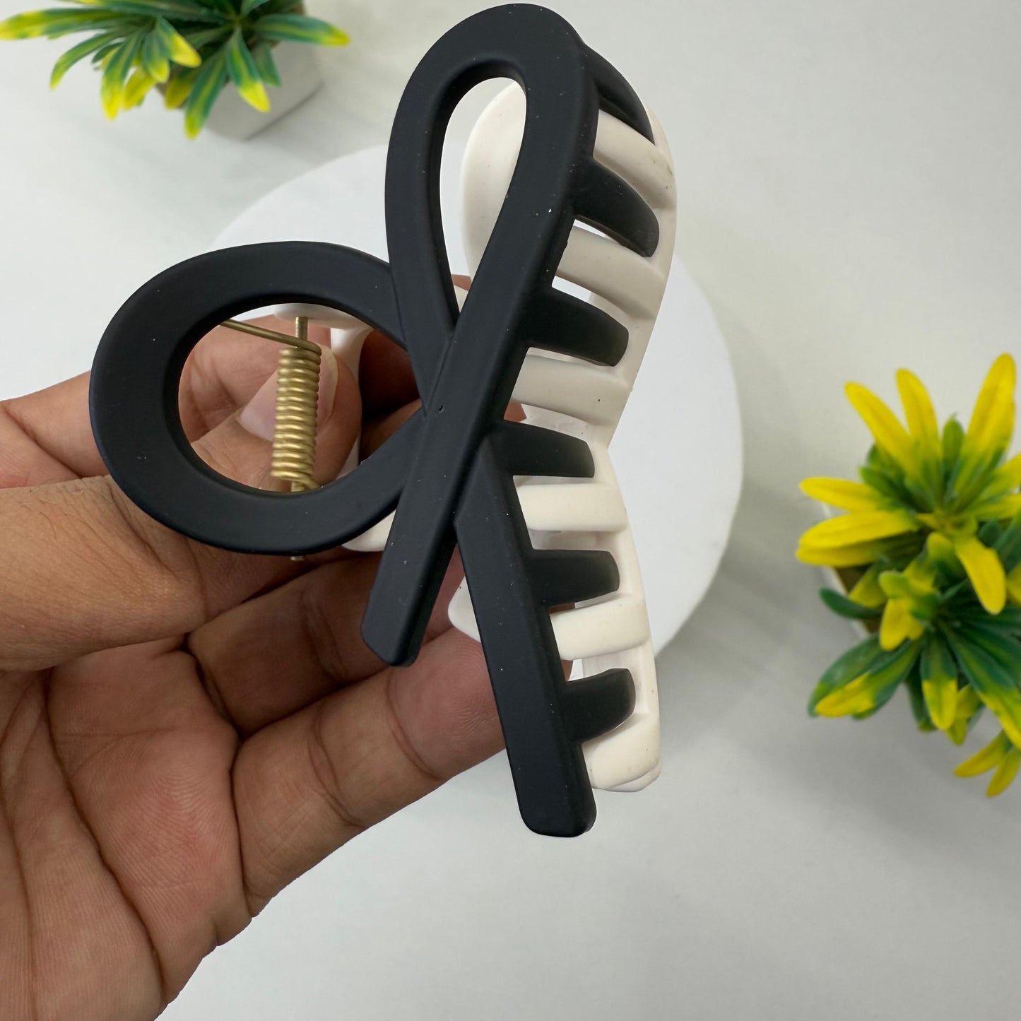 Medium - Dual Knot Hairclaw