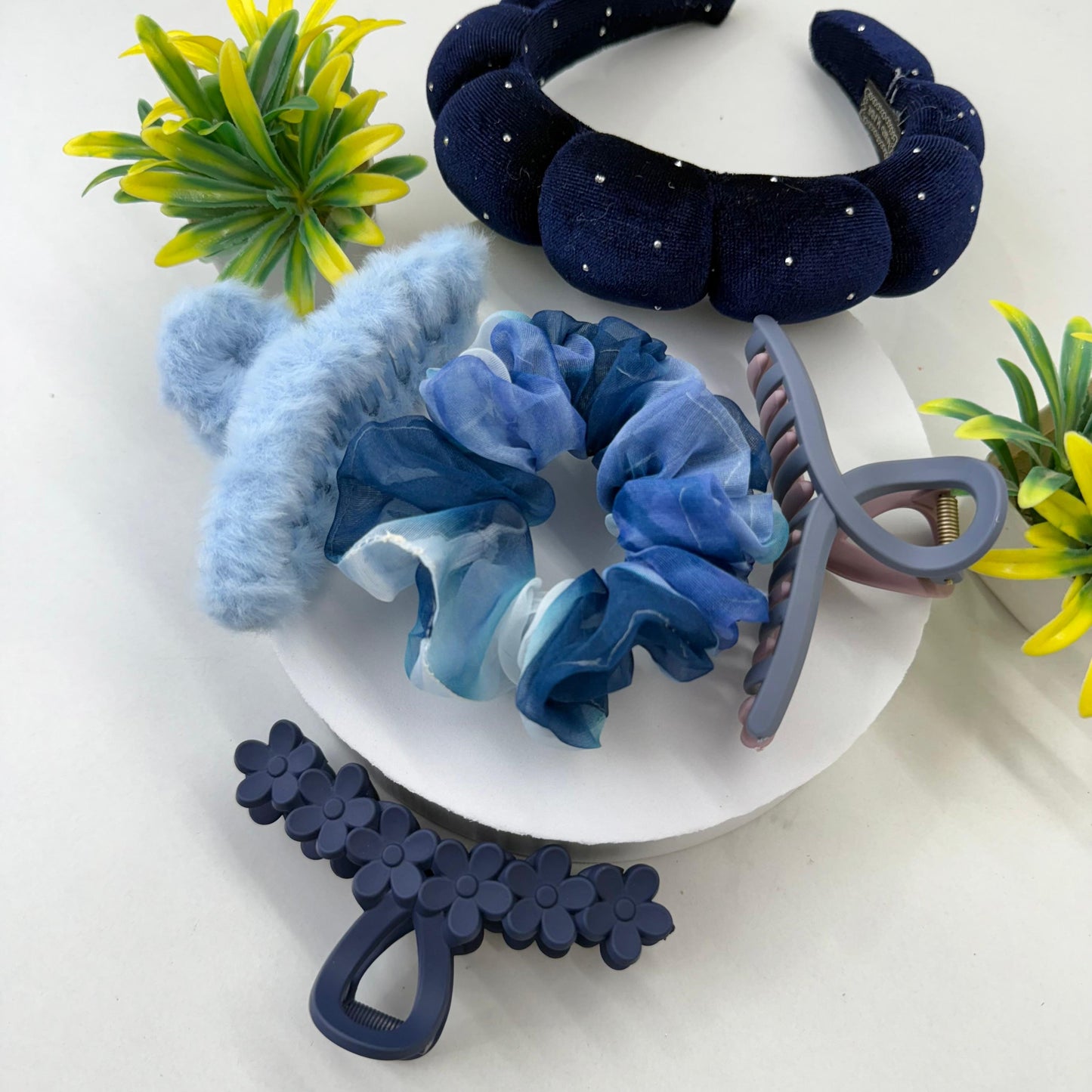 Blue Hamper