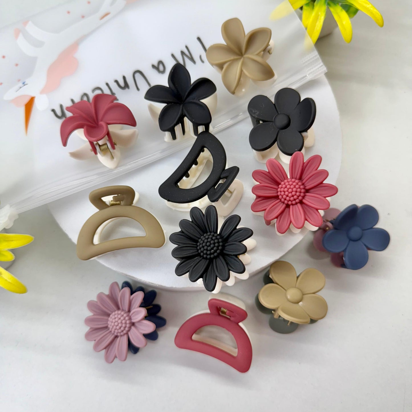 Cute Mini's Hamper ( with Pouch )
