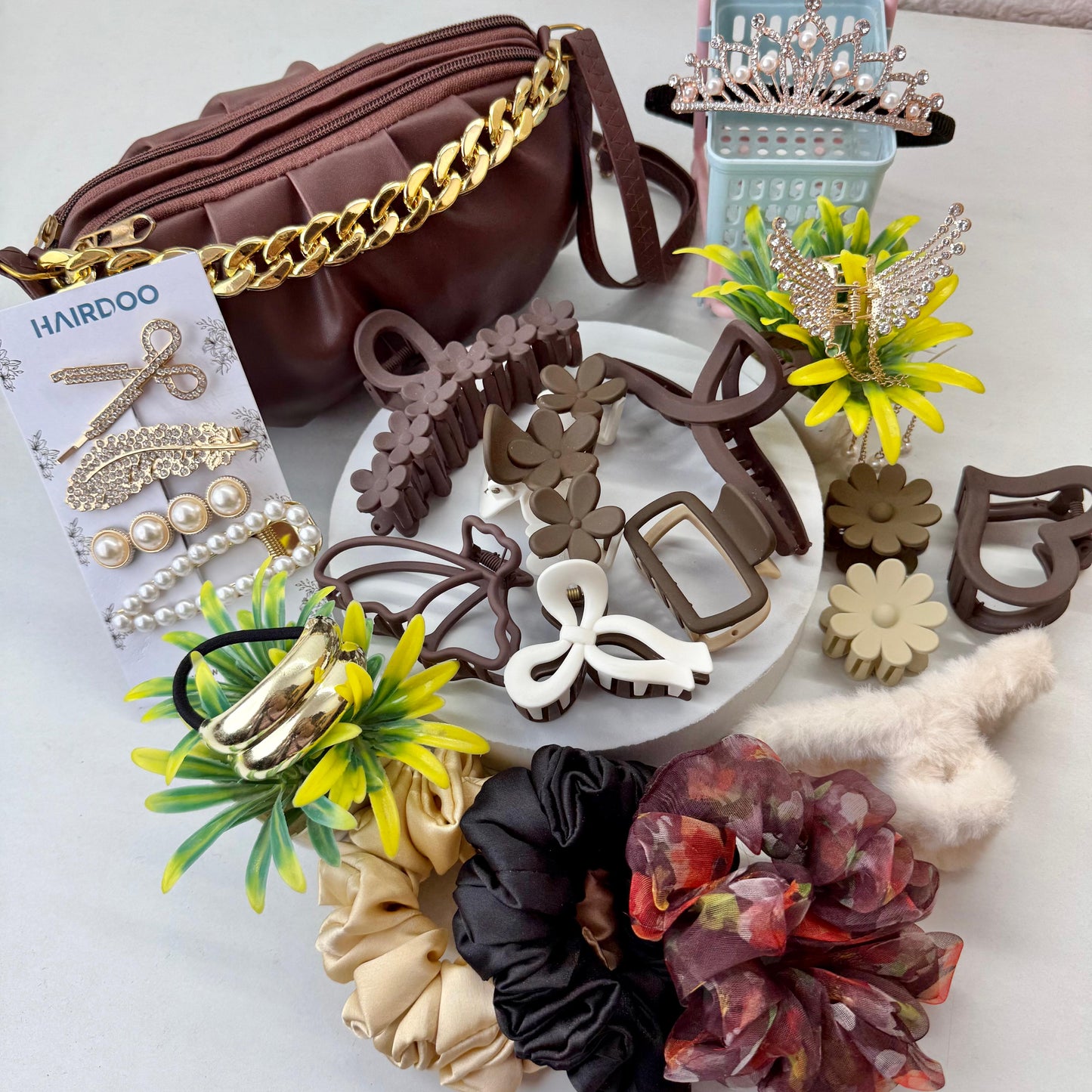 Cute Brown Hamper ( with HandBag )