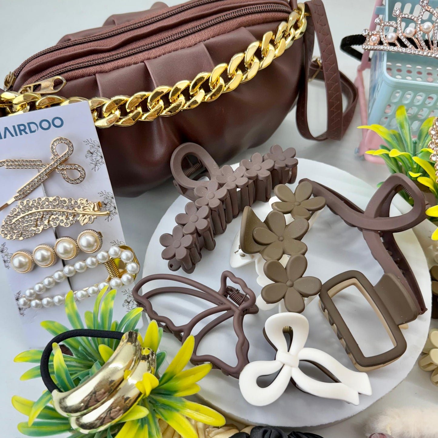 Cute Brown Hamper ( with HandBag )