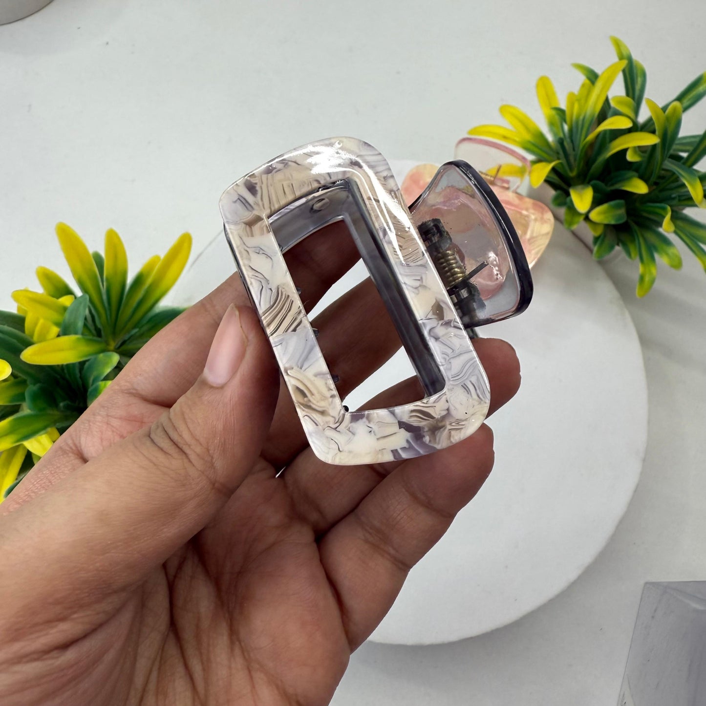Resin Square Hairclaw