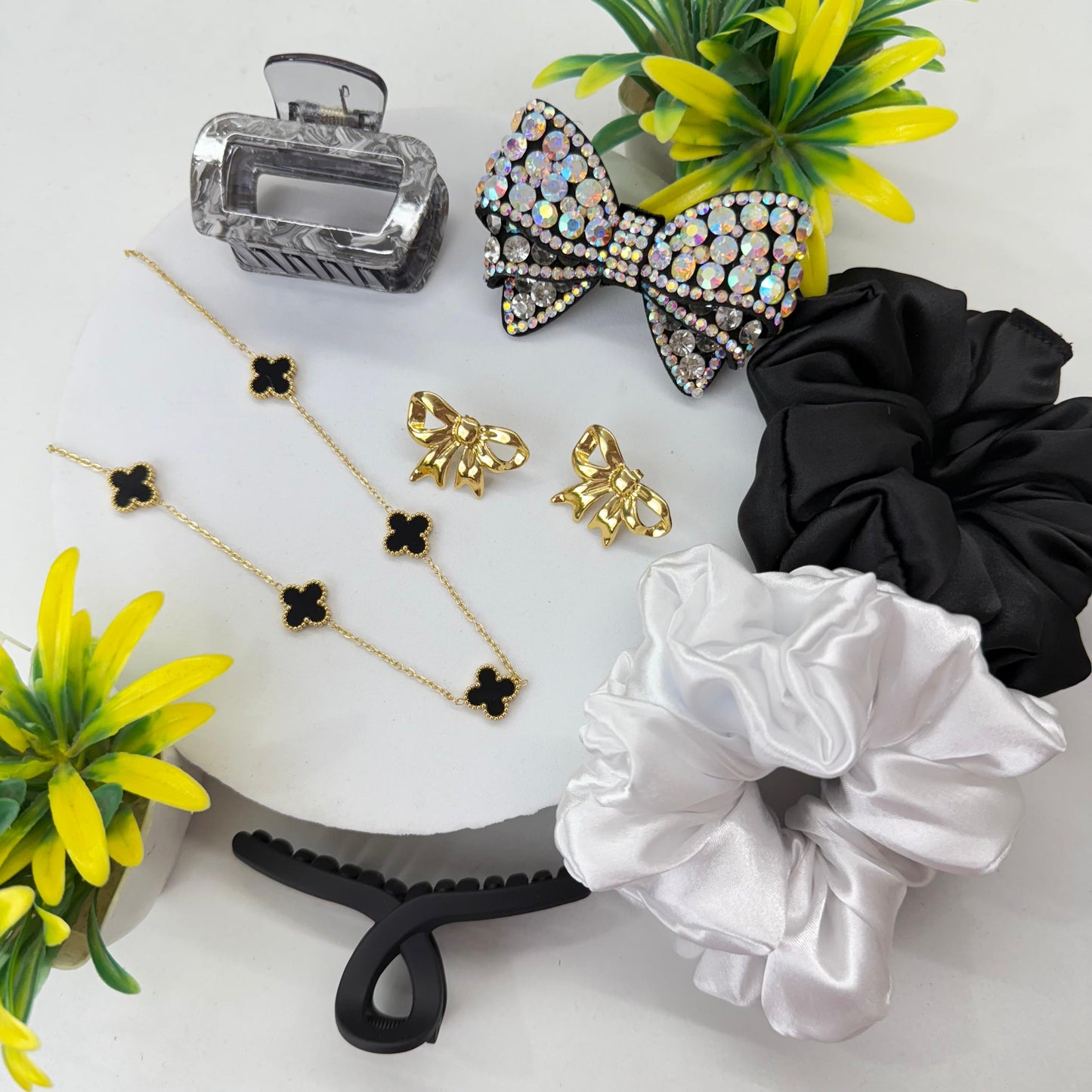 Luxury Shiny Hamper