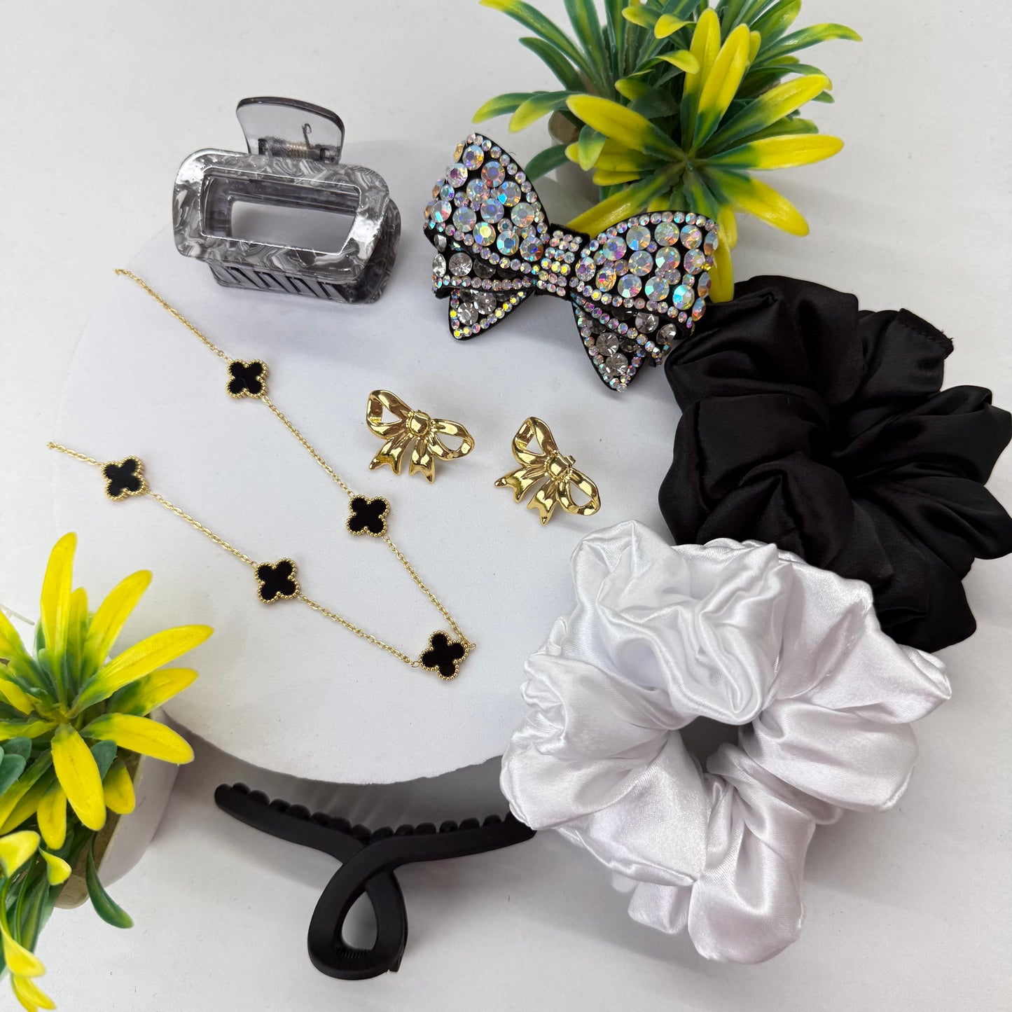 Luxury Shiny Hamper